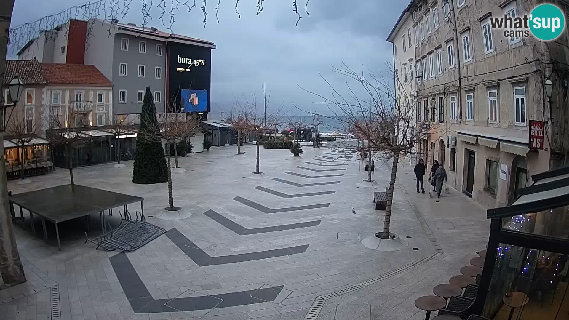 Centro de la ciudad de Senj – plaza Pavlin – Live Cam Dalmacia