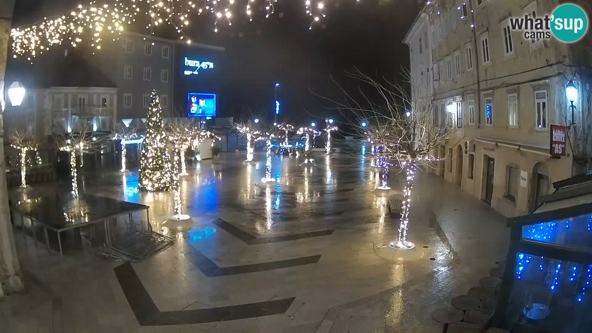 Centro de la ciudad de Senj – plaza Pavlin – Live Cam Dalmacia