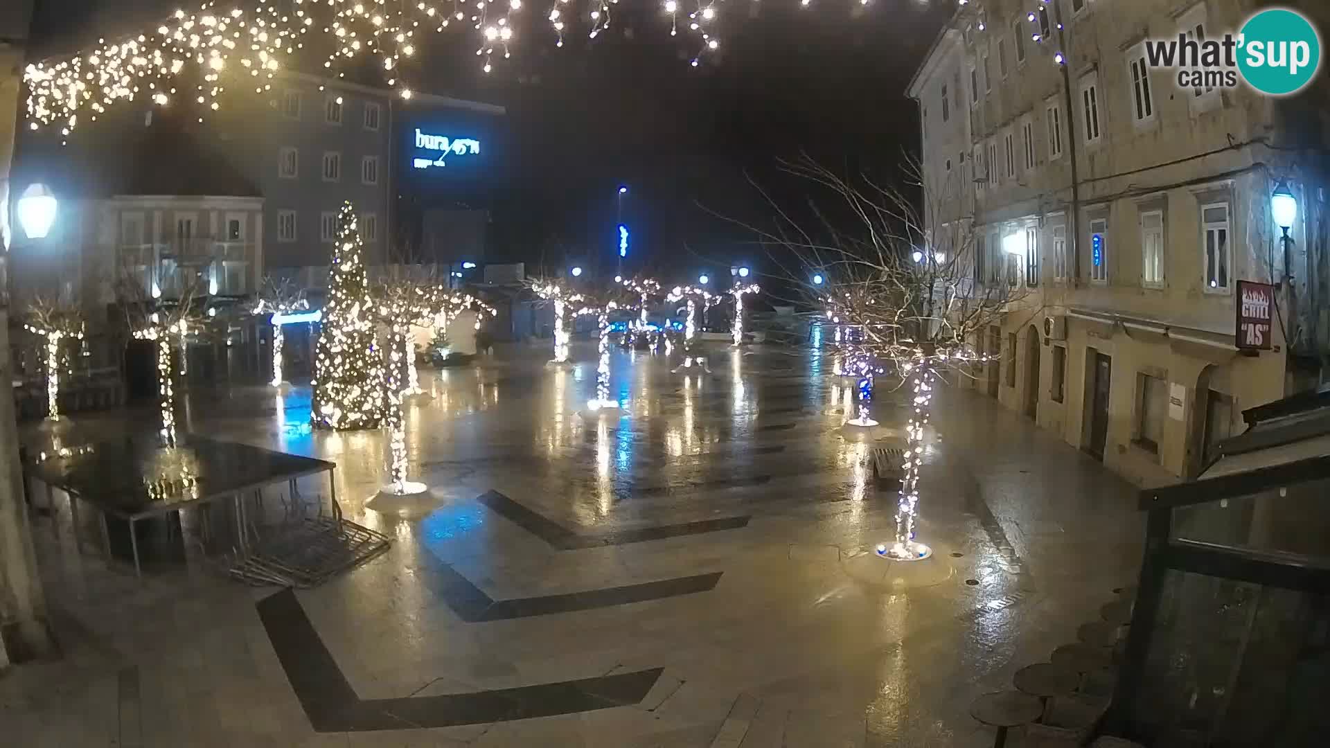 Centro de la ciudad de Senj – plaza Pavlin – Live Cam Dalmacia