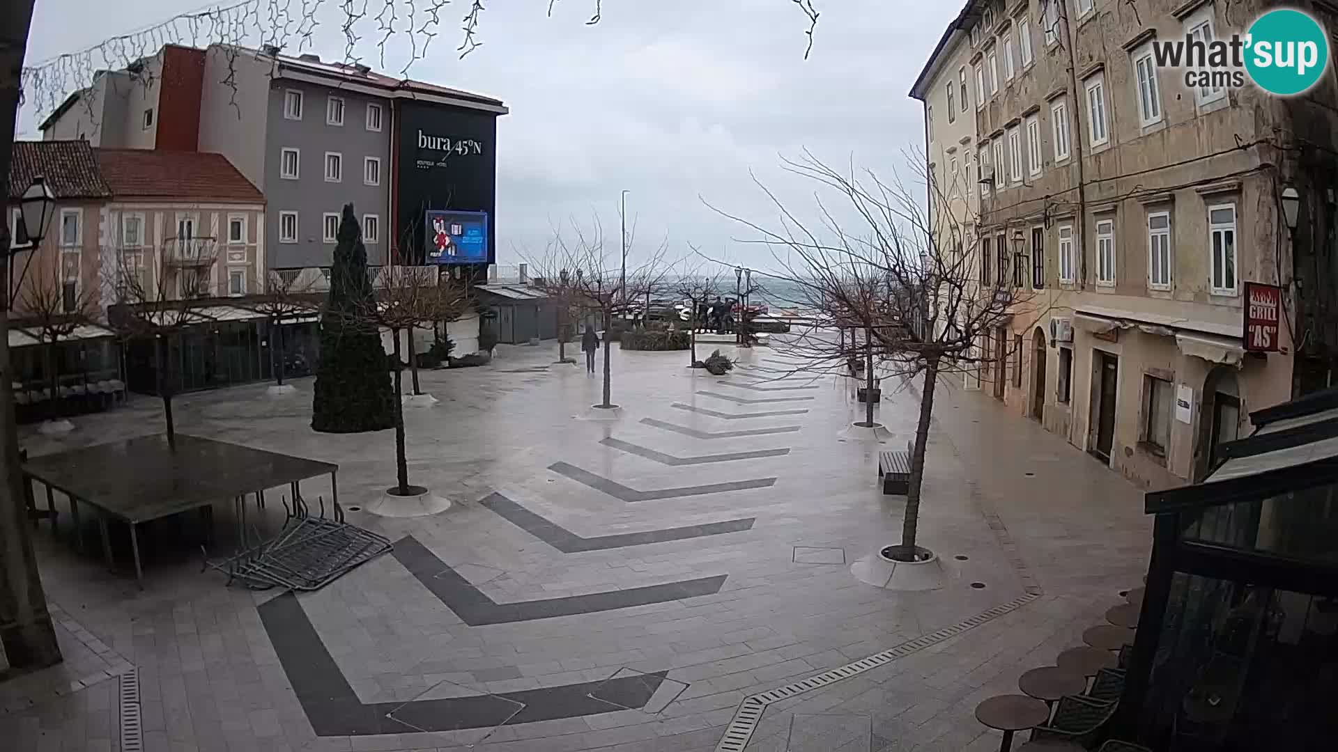 Center of Senj city – Pavlin square – Live Cam Dalmatia