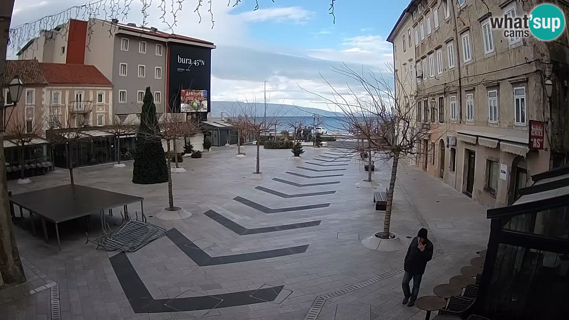 Center mesta Senj – Pavlinski trg – spletne kamere Dalmacija