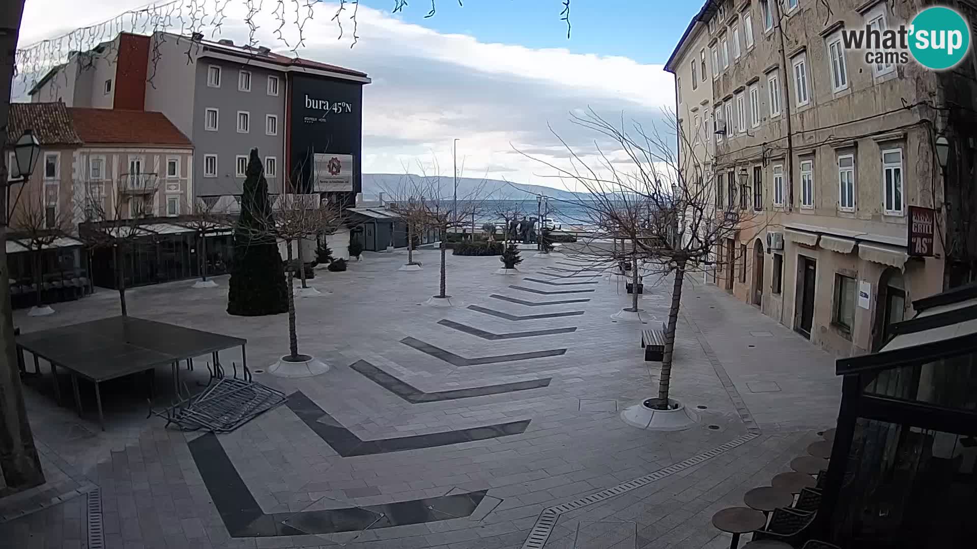 Centro de la ciudad de Senj – plaza Pavlin – Live Cam Dalmacia