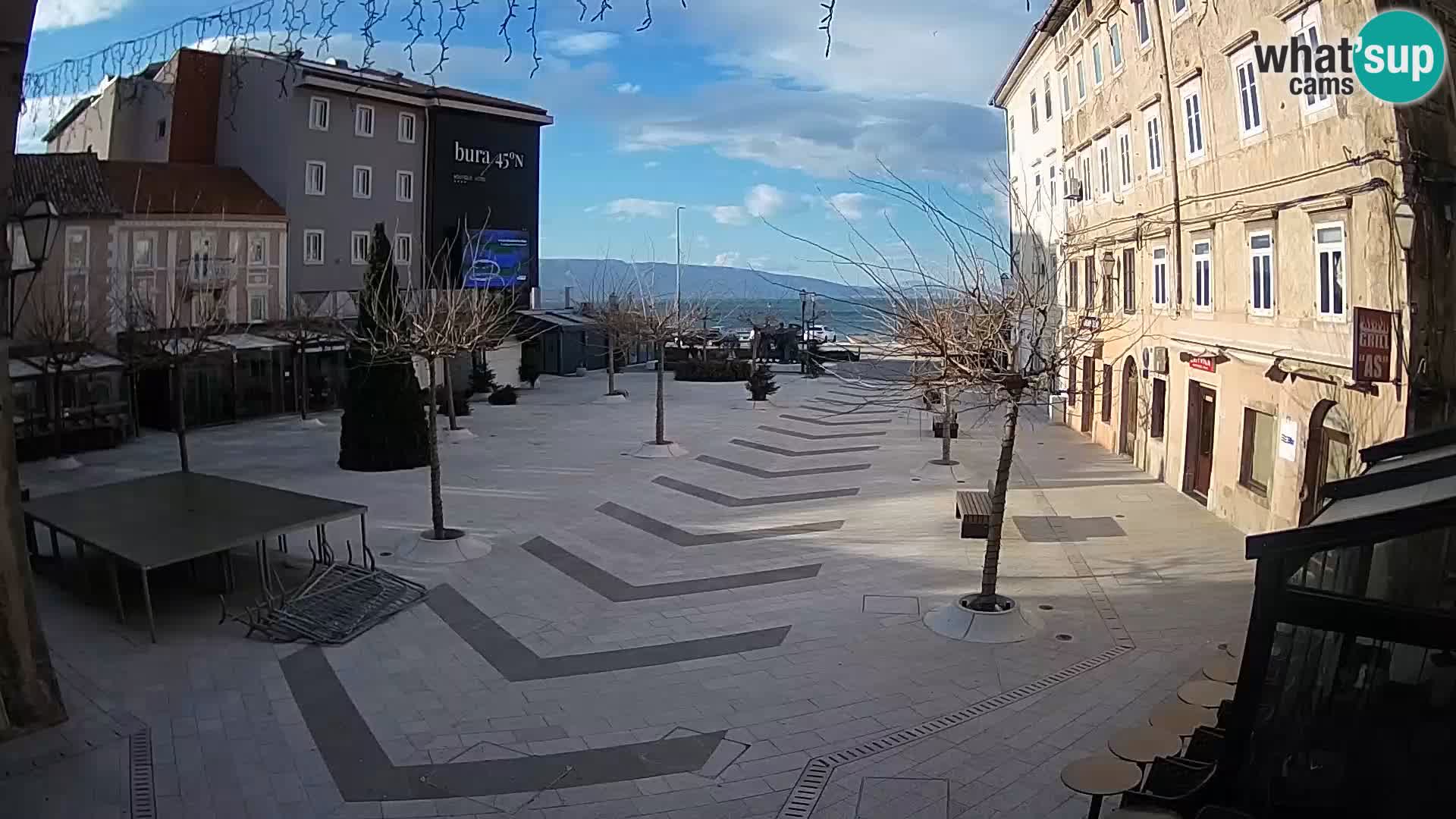 Centro de la ciudad de Senj – plaza Pavlin – Live Cam Dalmacia