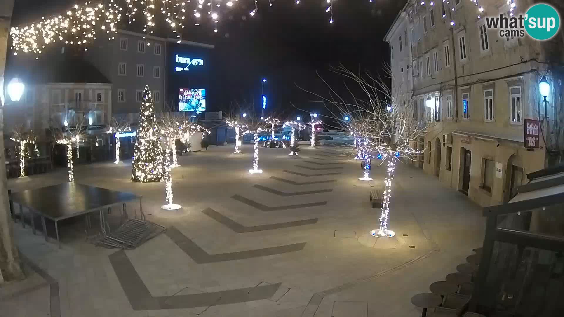 Zentrum der Stadt Senj – Pavlin platz – Live Cam Dalmatia