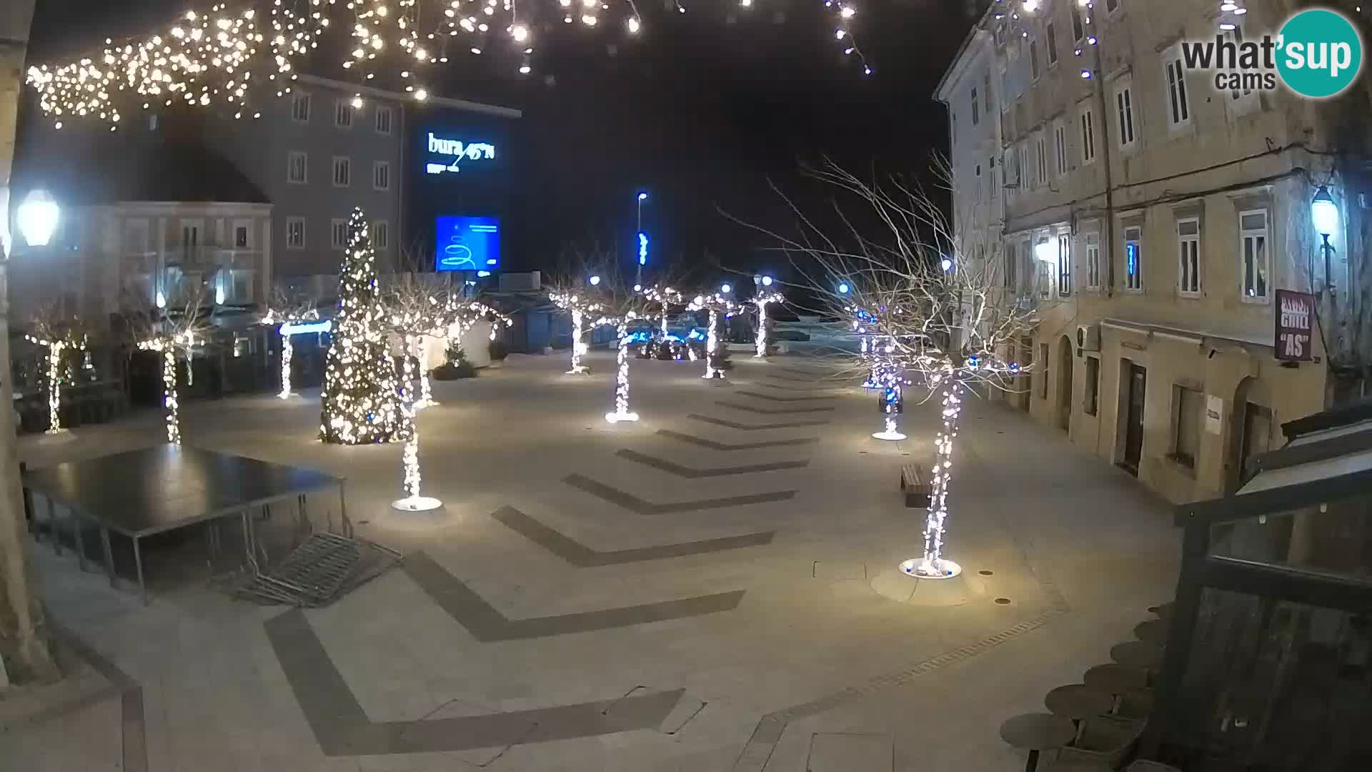 Zentrum der Stadt Senj – Pavlin platz – Live Cam Dalmatia