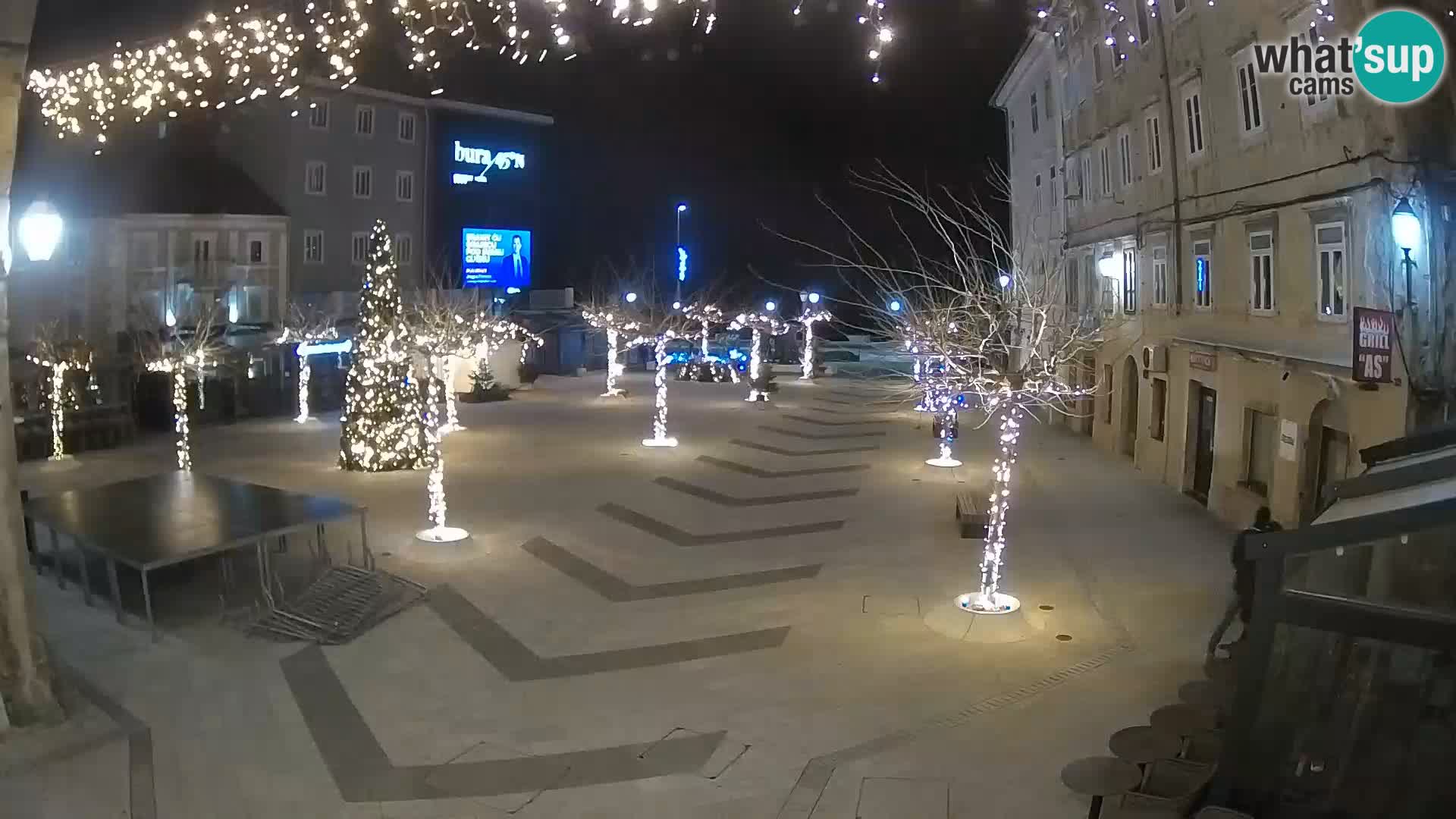 Zentrum der Stadt Senj – Pavlin platz – Live Cam Dalmatia