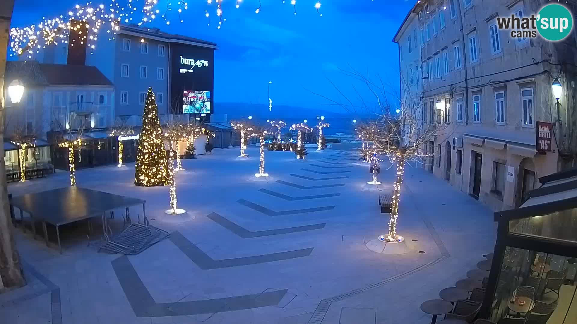 Centro de la ciudad de Senj – plaza Pavlin – Live Cam Dalmacia