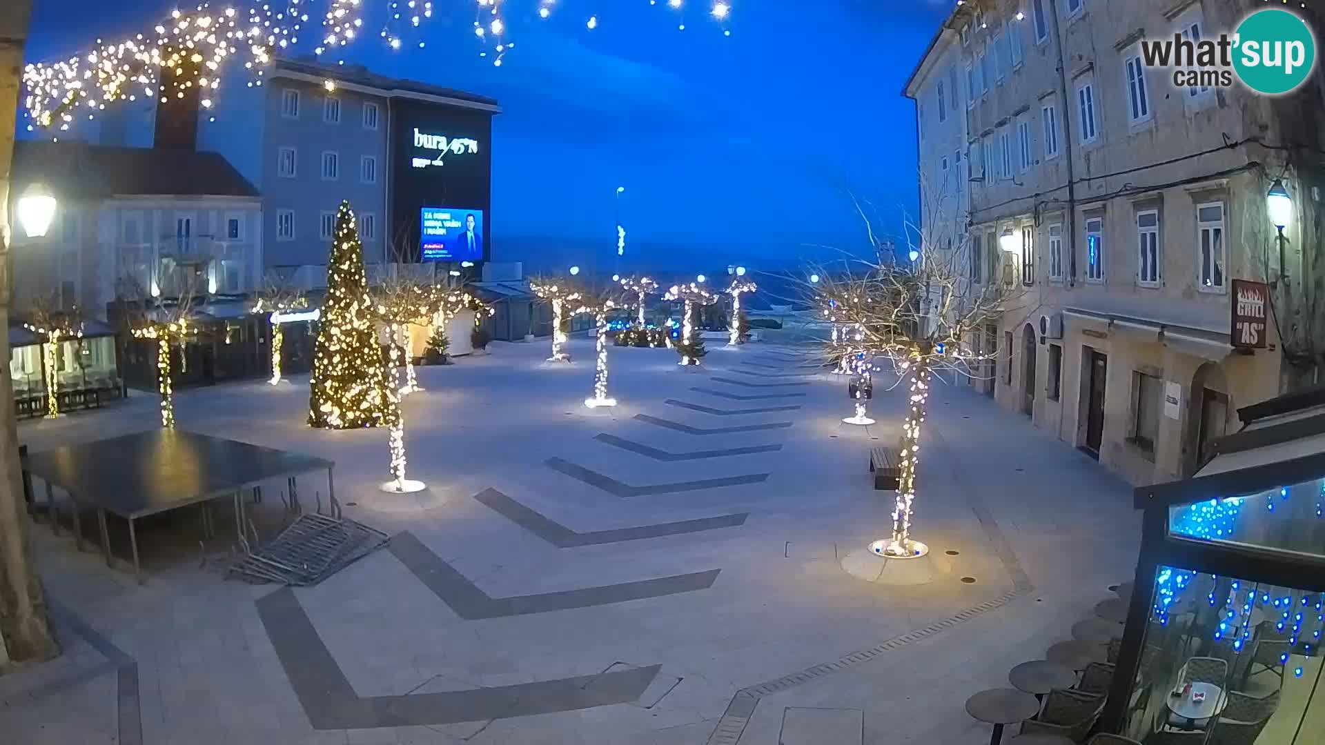 Centro de la ciudad de Senj – plaza Pavlin – Live Cam Dalmacia