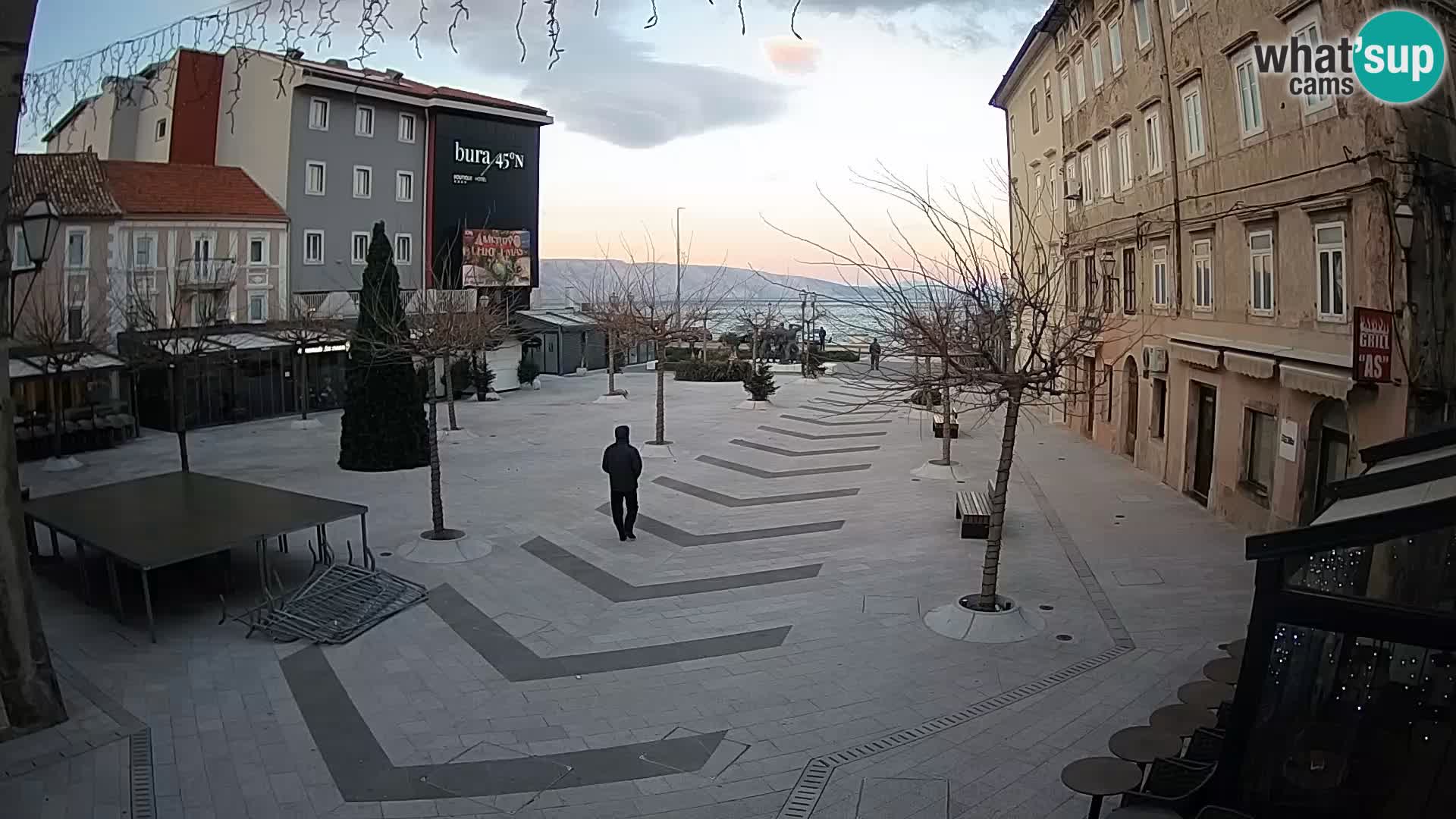 Center of Senj city – Pavlin square – Live Cam Dalmatia