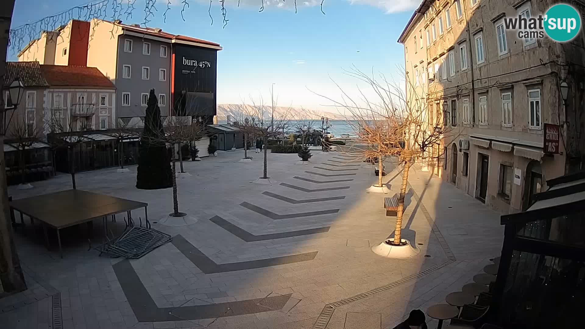 Center mesta Senj – Pavlinski trg – spletne kamere Dalmacija