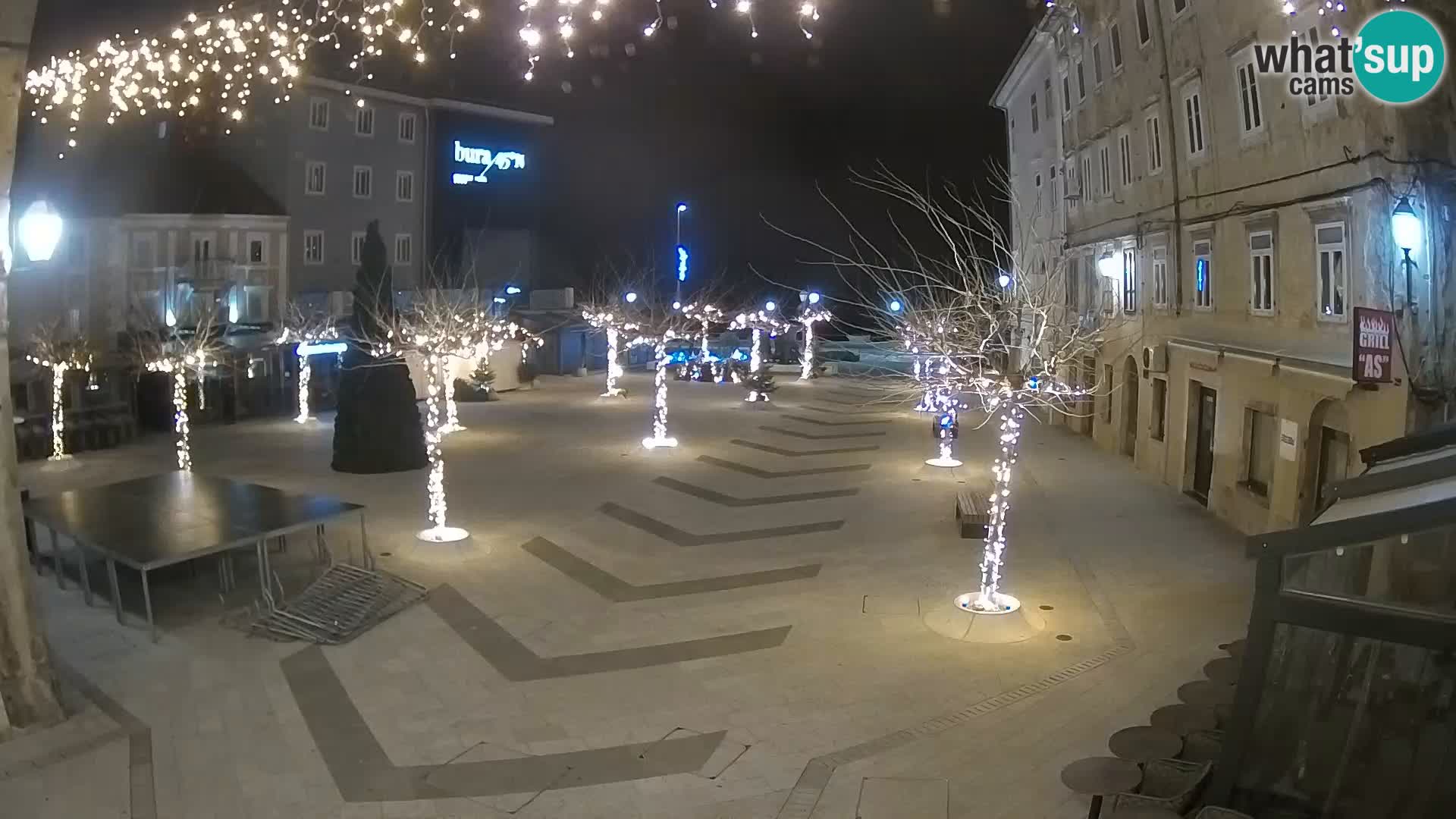 Centro de la ciudad de Senj – plaza Pavlin – Live Cam Dalmacia