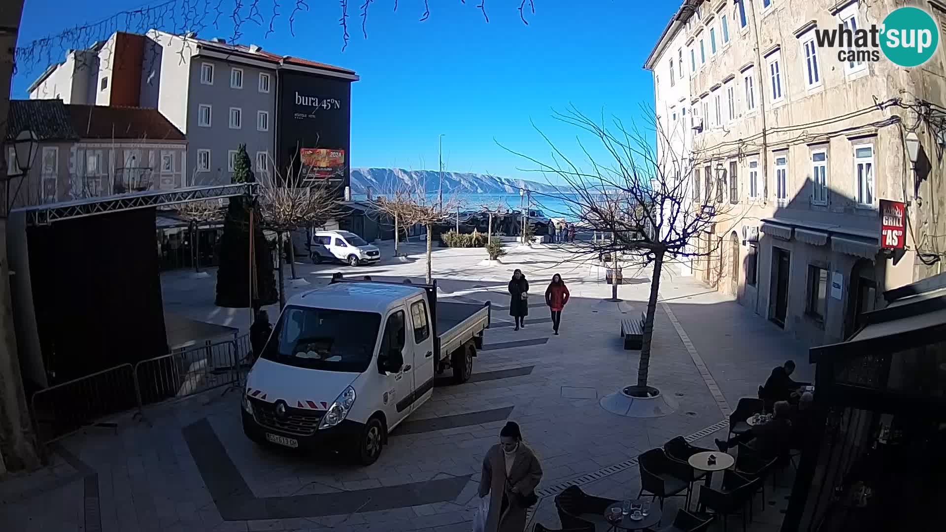 Zentrum der Stadt Senj – Pavlin platz – Live Cam Dalmatia