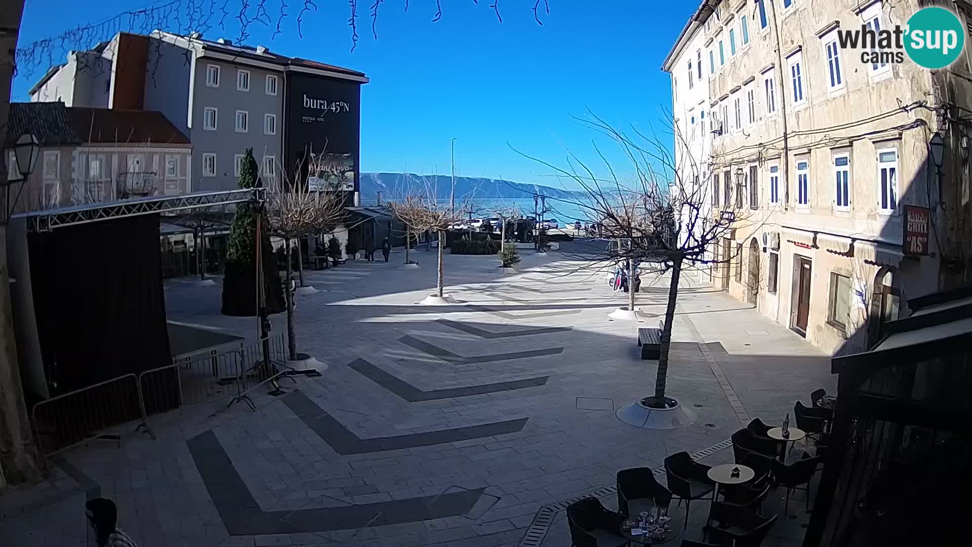 Zentrum der Stadt Senj – Pavlin platz – Live Cam Dalmatia