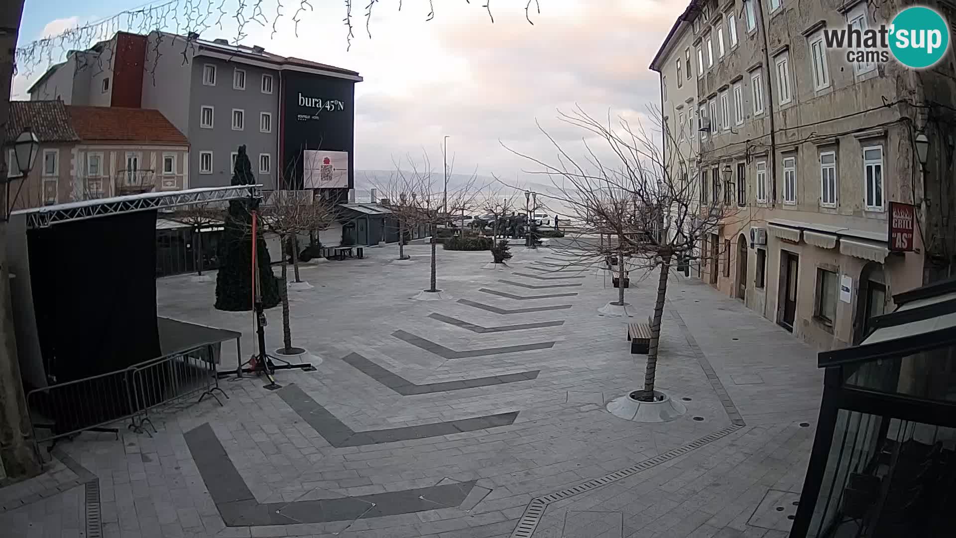 Center of Senj city – Pavlin square – Live Cam Dalmatia