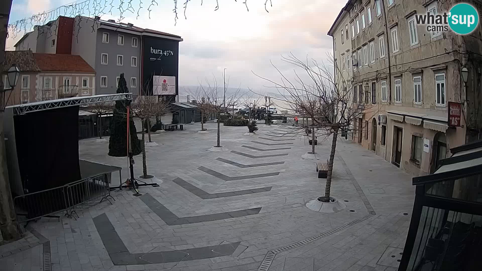 Center of Senj city – Pavlin square – Live Cam Dalmatia