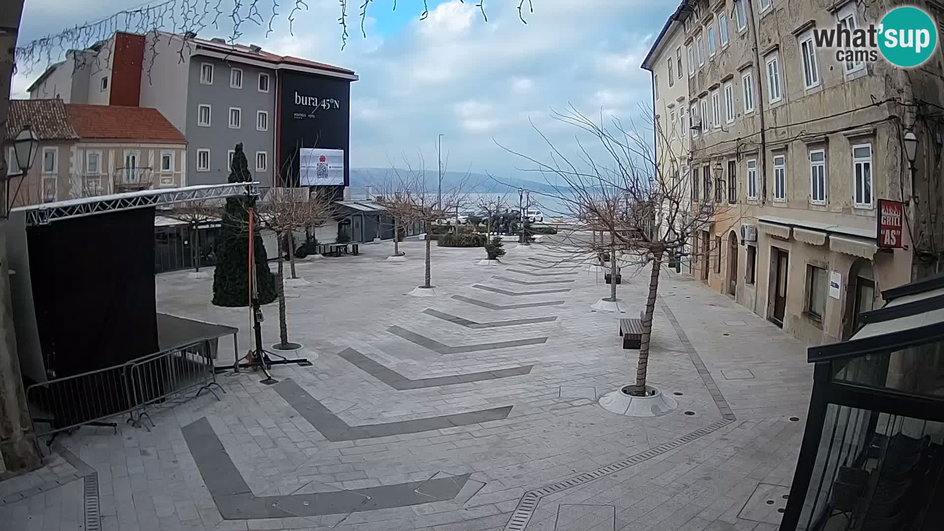 Centre de la ville de Senj – Place Pavlin – Live Cam Dalmatie