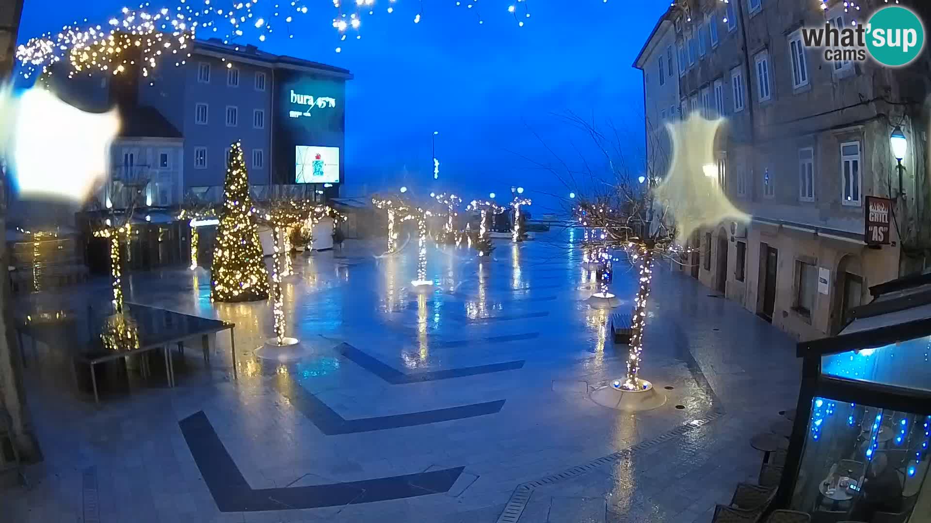 Centro de la ciudad de Senj – plaza Pavlin – Live Cam Dalmacia