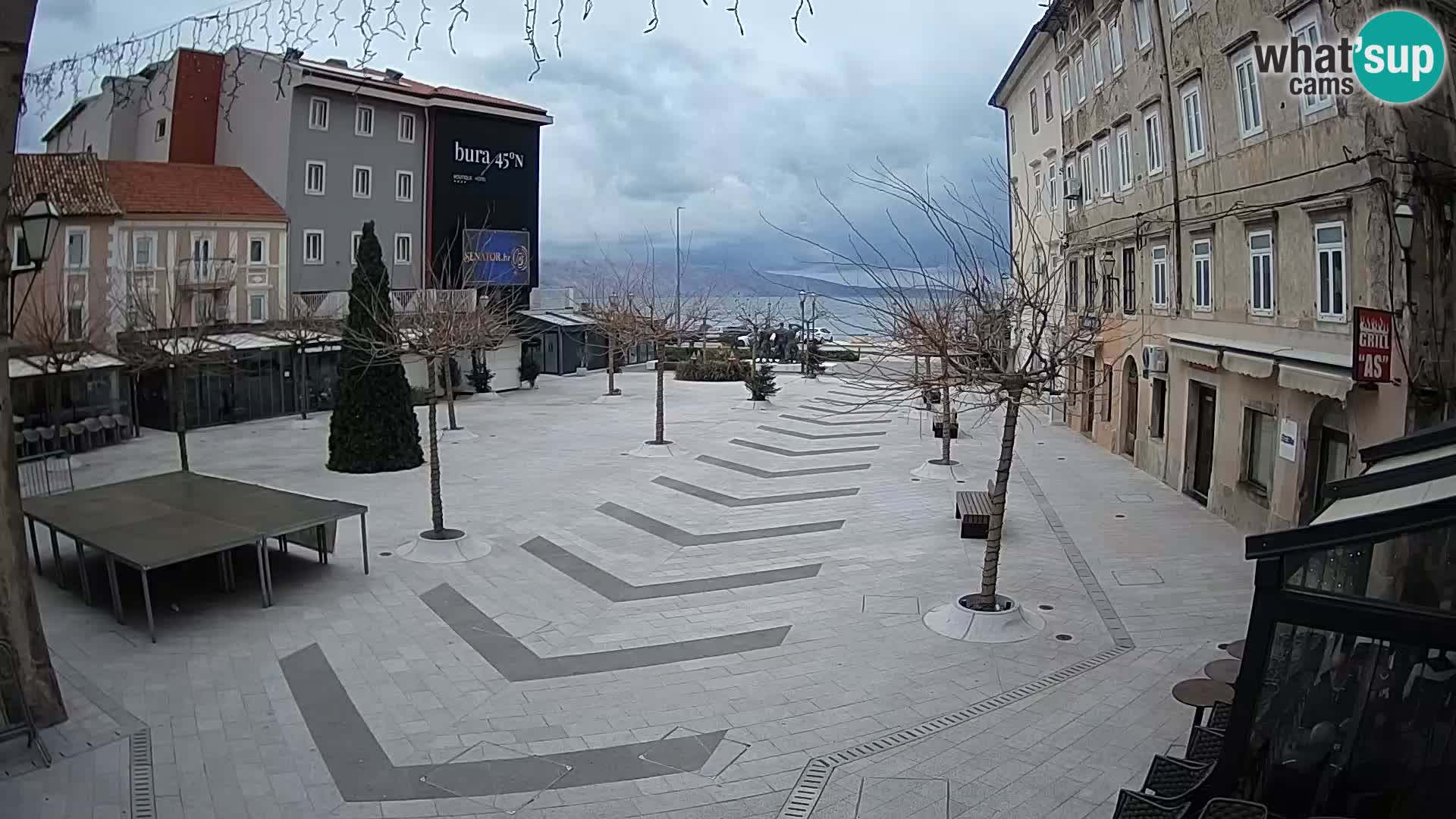 Center mesta Senj – Pavlinski trg – spletne kamere Dalmacija