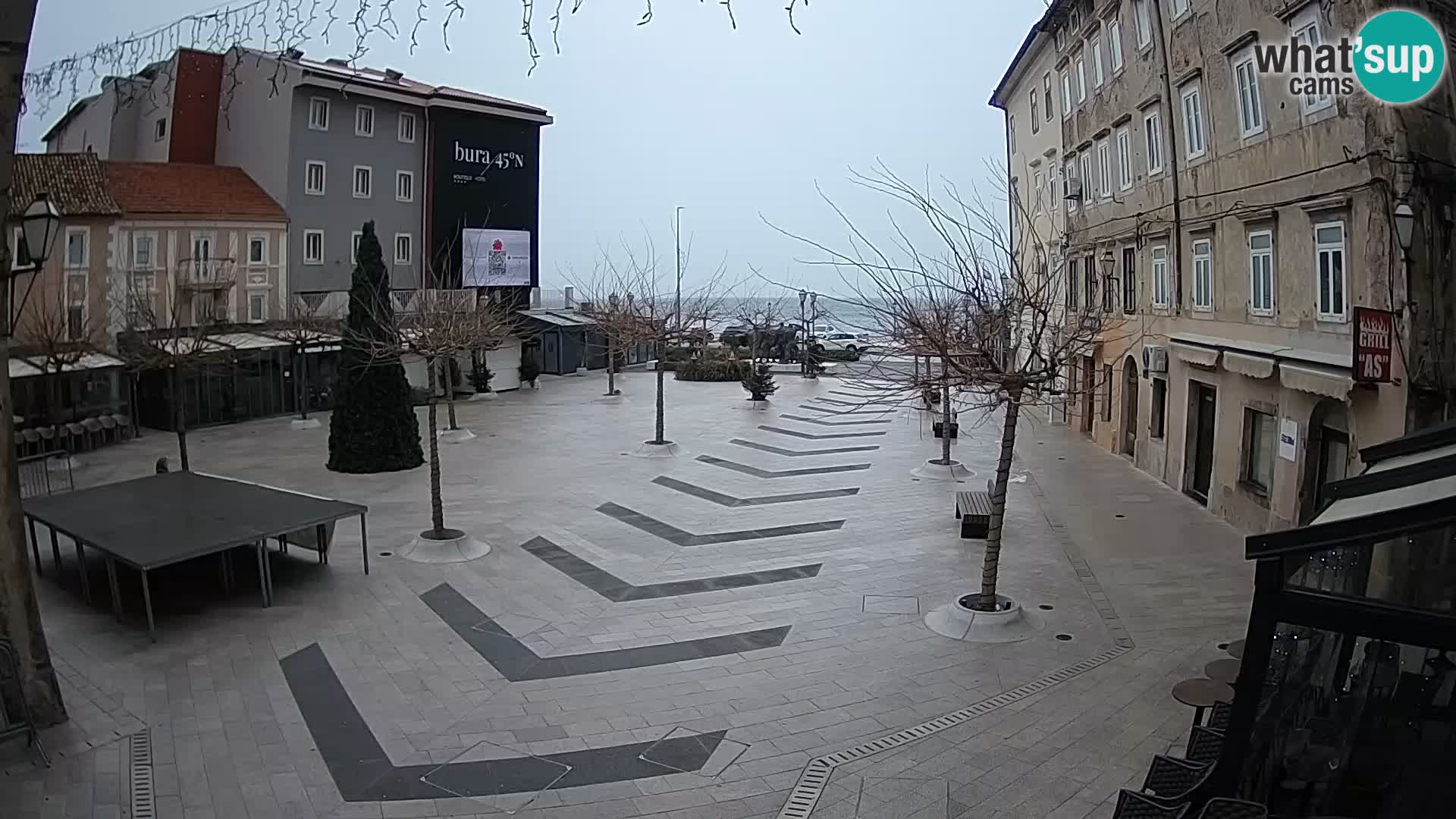 Centre de la ville de Senj – Place Pavlin – Live Cam Dalmatie