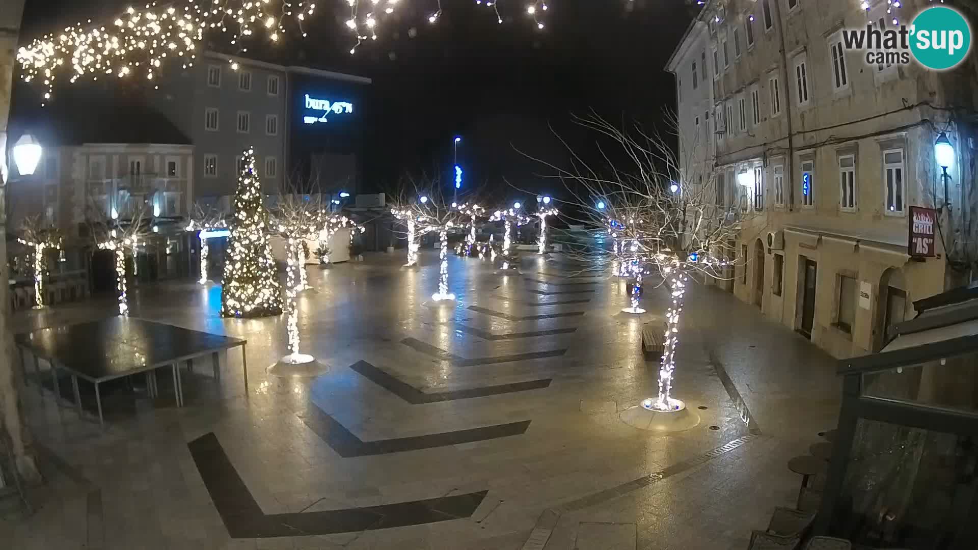 Zentrum der Stadt Senj – Pavlin platz – Live Cam Dalmatia