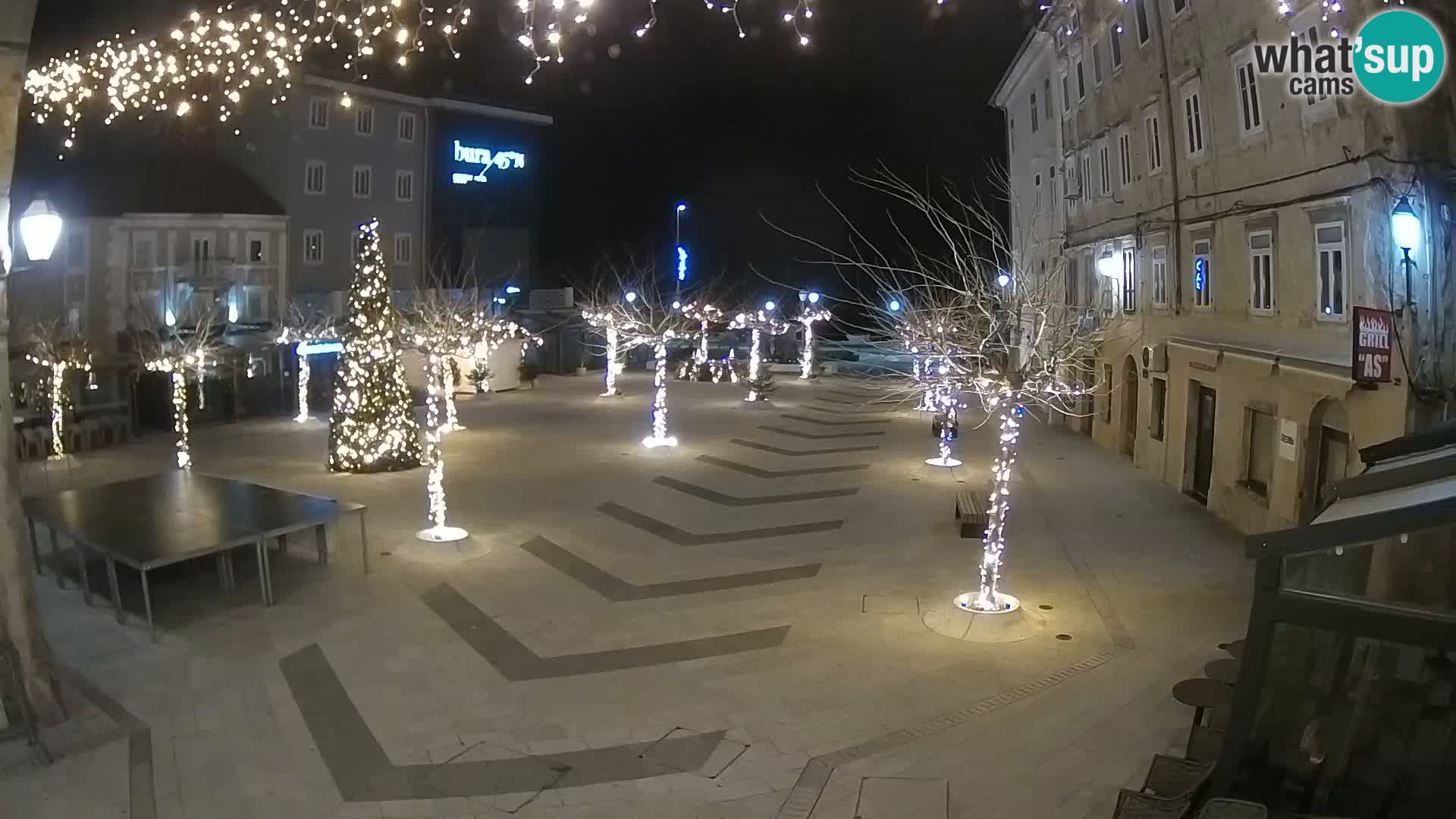 Zentrum der Stadt Senj – Pavlin platz – Live Cam Dalmatia