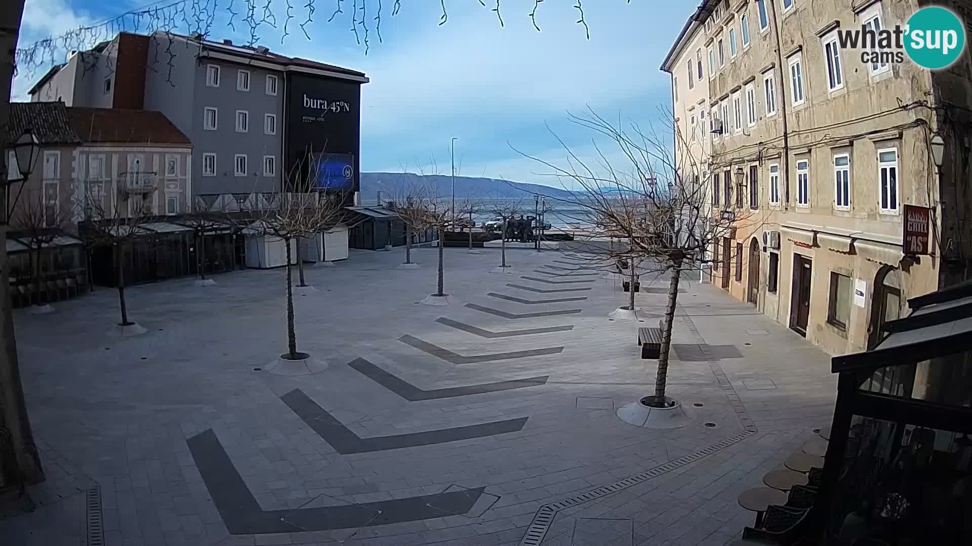 Center of Senj city – Pavlin square – Live Cam Dalmatia