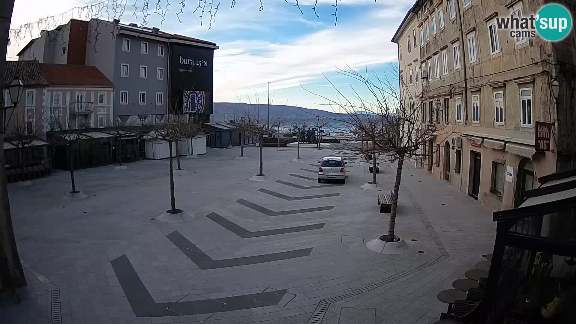 Center mesta Senj – Pavlinski trg – spletne kamere Dalmacija