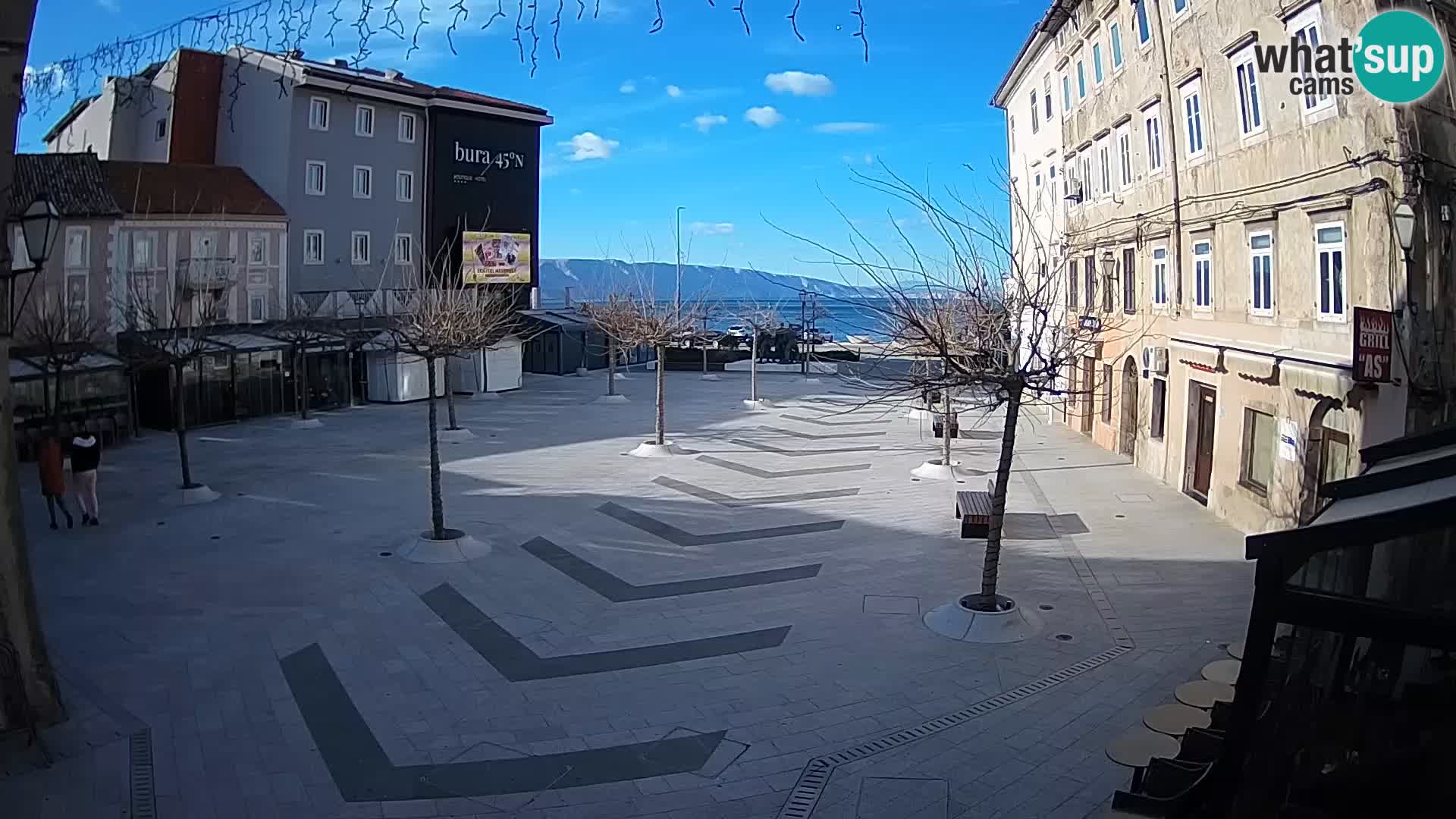 Center of Senj city – Pavlin square – Live Cam Dalmatia