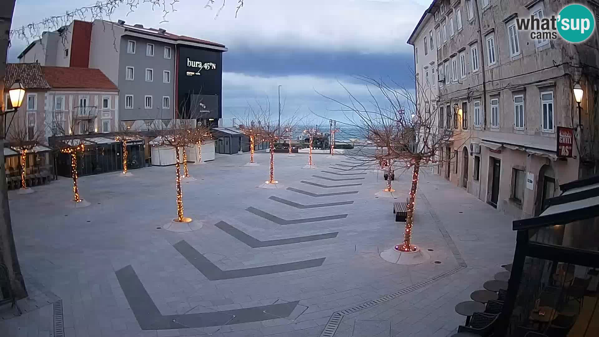 Center of Senj city – Pavlin square – Live Cam Dalmatia