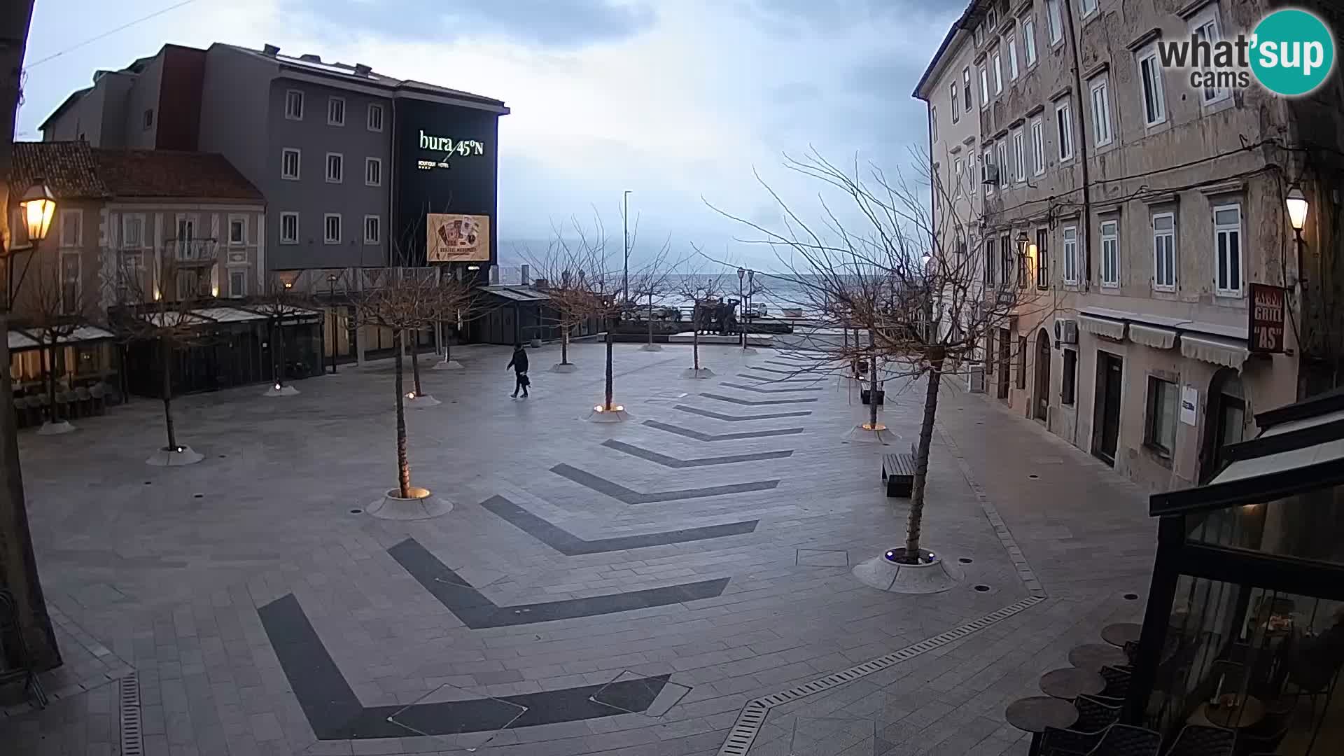 Centro della città di Senj – Piazza Pavlin – Live Cam Dalmazia