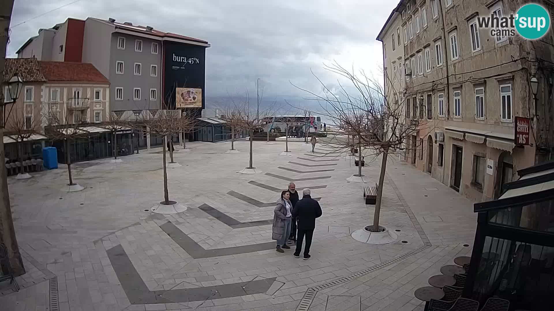 Centro de la ciudad de Senj – plaza Pavlin – Live Cam Dalmacia