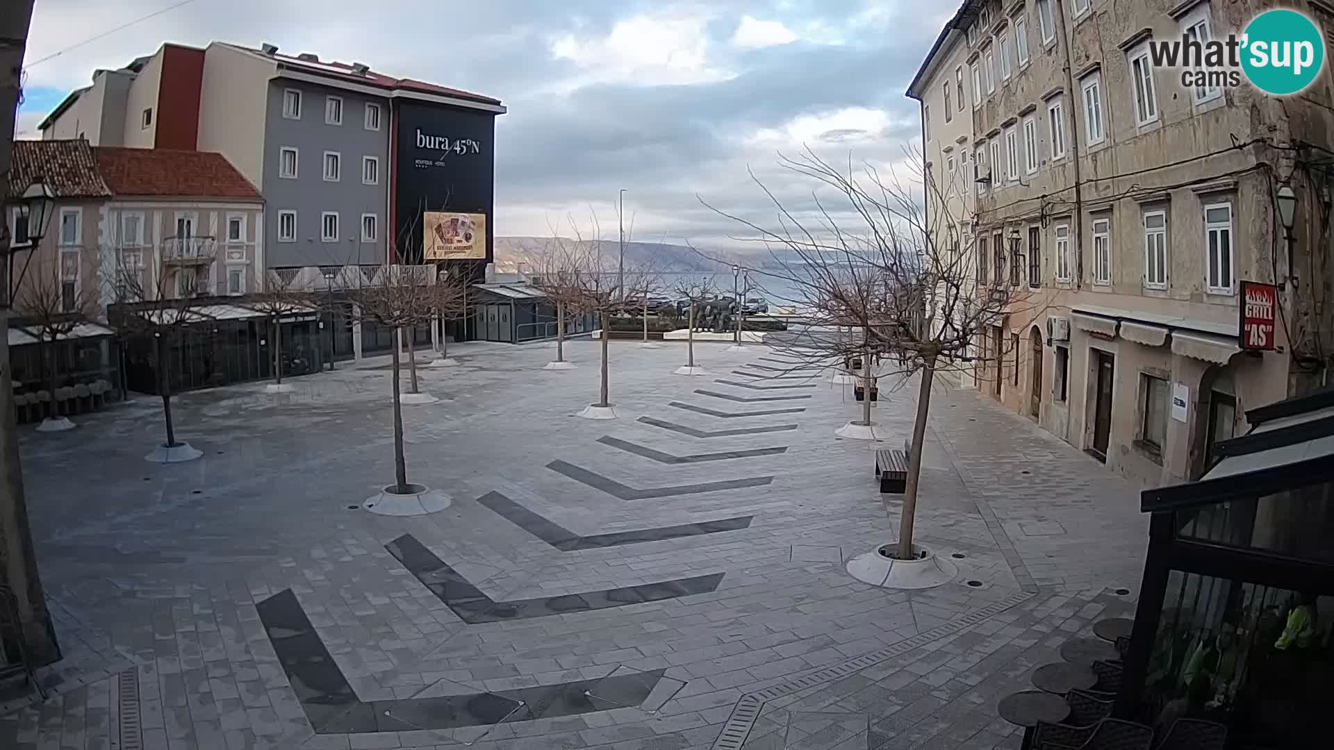 Center of Senj city – Pavlin square – Live Cam Dalmatia