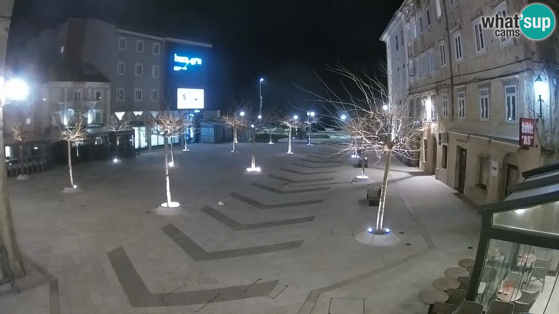 Zentrum der Stadt Senj – Pavlin platz – Live Cam Dalmatia