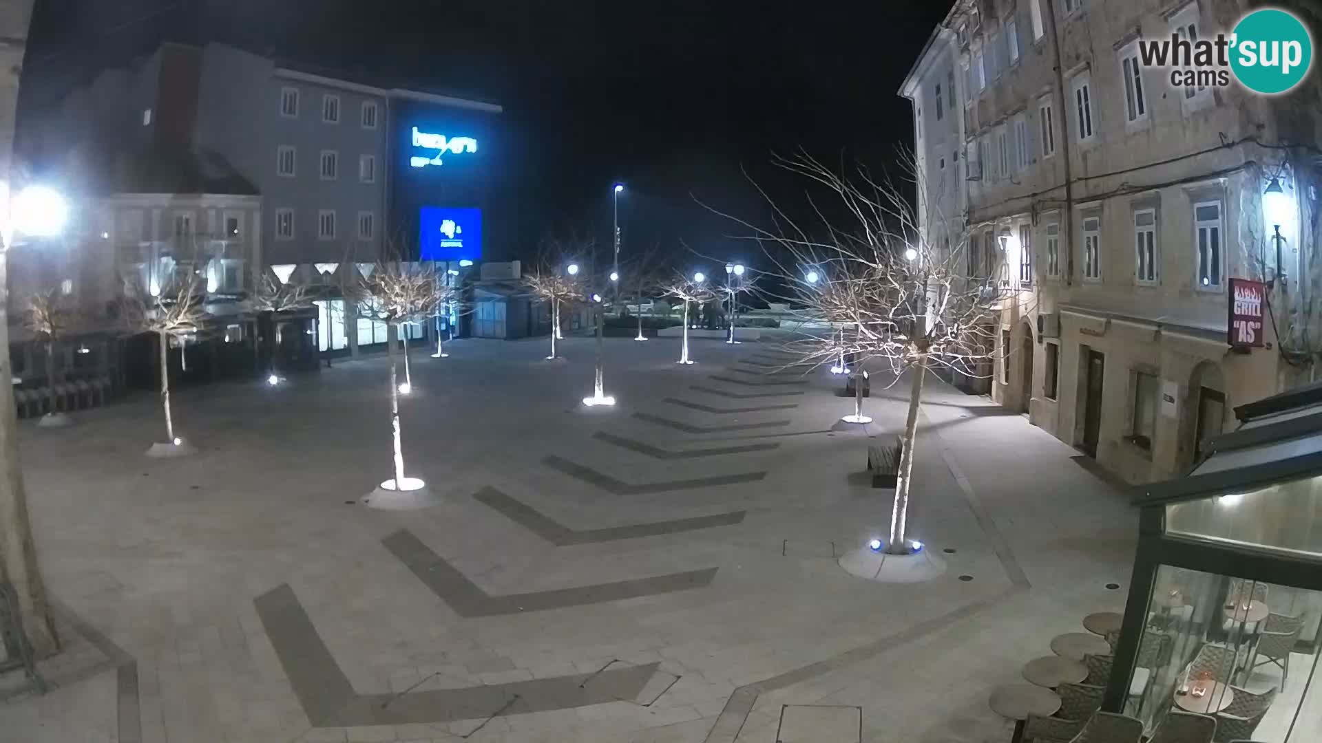 Zentrum der Stadt Senj – Pavlin platz – Live Cam Dalmatia