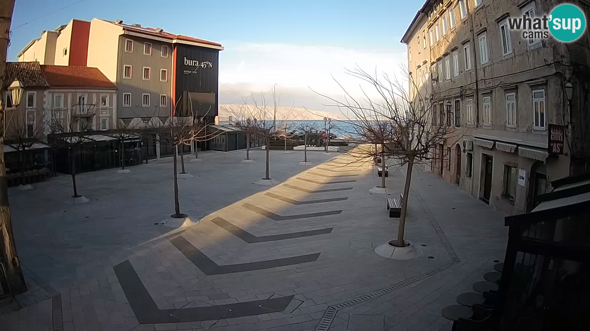 Centro de la ciudad de Senj – plaza Pavlin – Live Cam Dalmacia