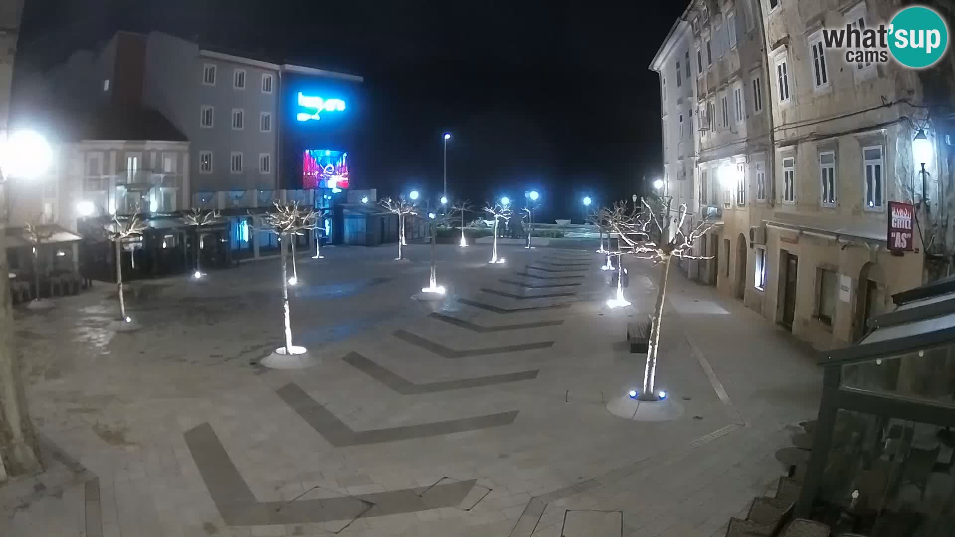 Zentrum der Stadt Senj – Pavlin platz – Live Cam Dalmatia