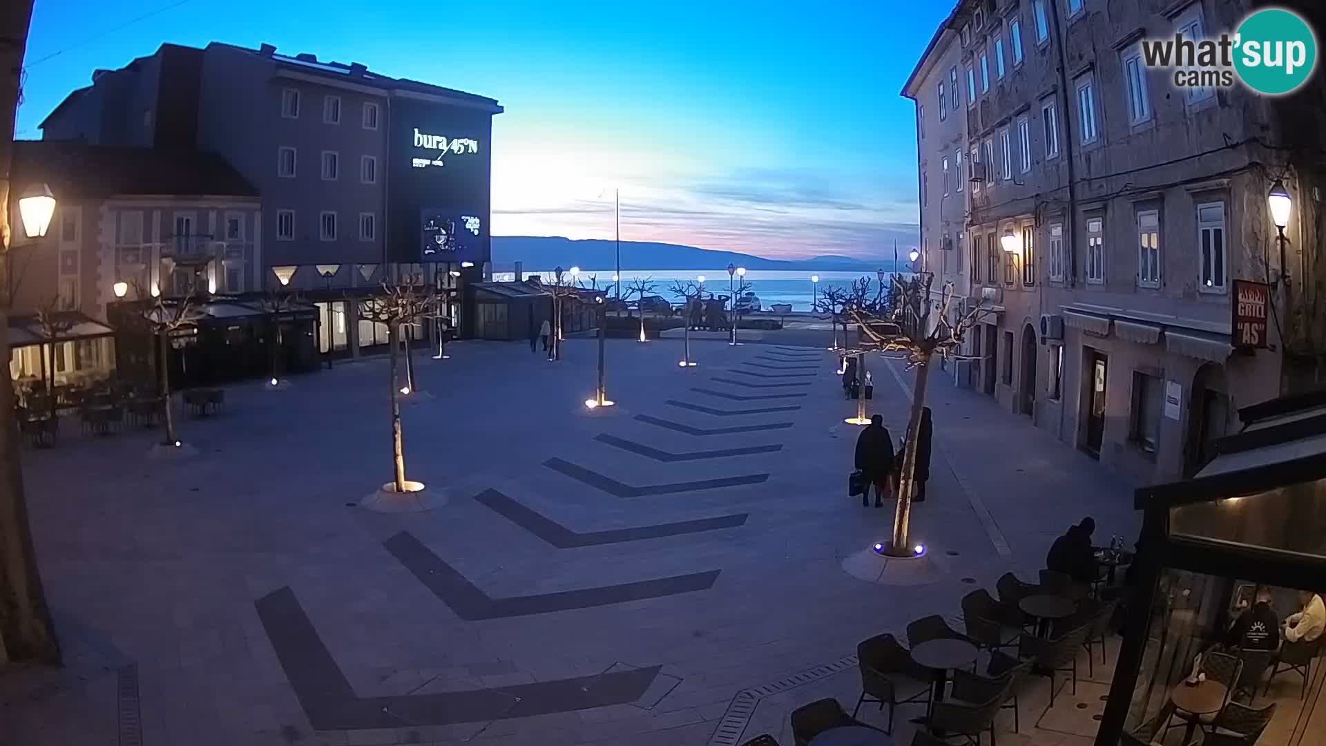 Zentrum der Stadt Senj – Pavlin platz – Live Cam Dalmatia