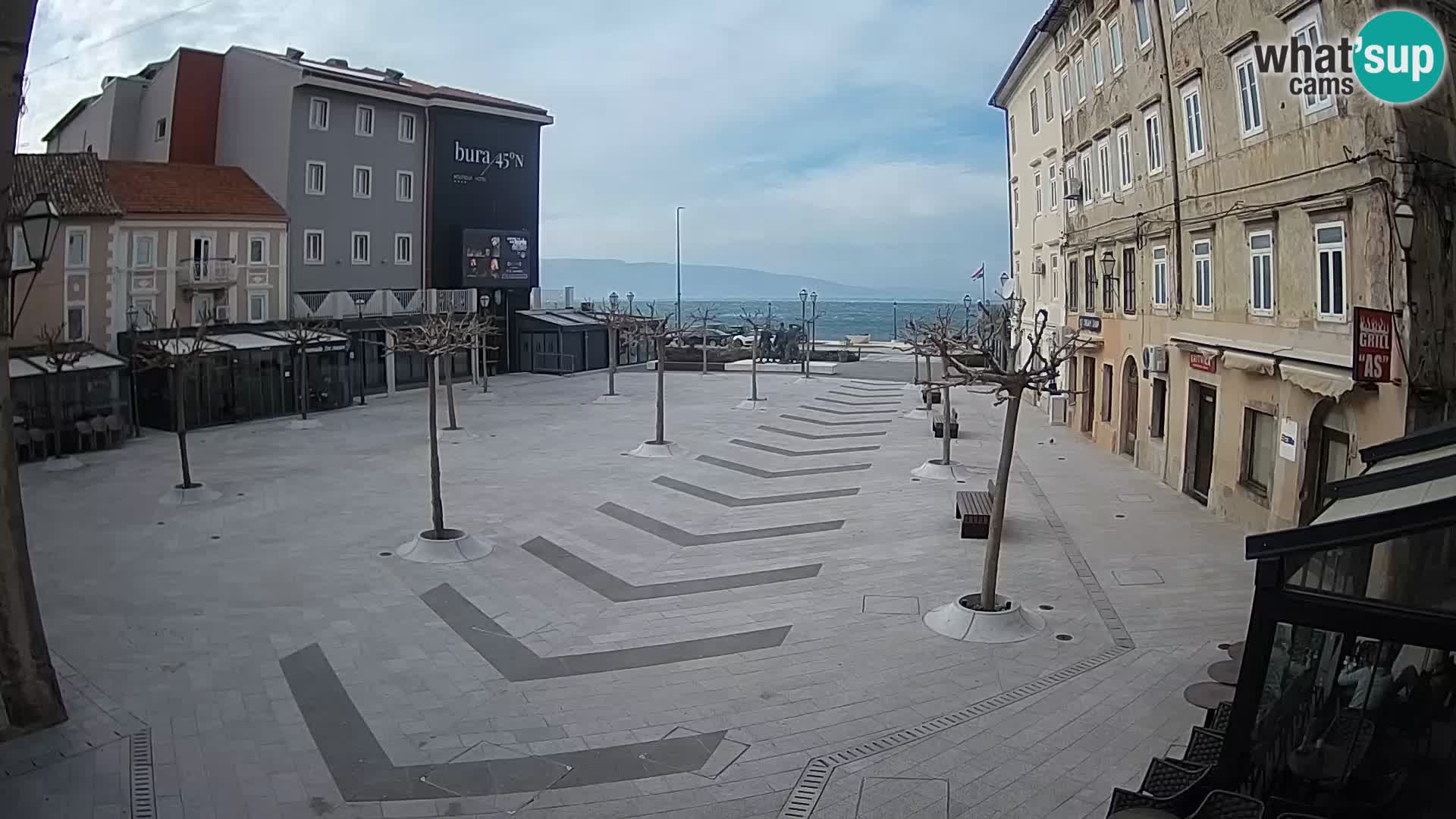 Centro de la ciudad de Senj – plaza Pavlin – Live Cam Dalmacia