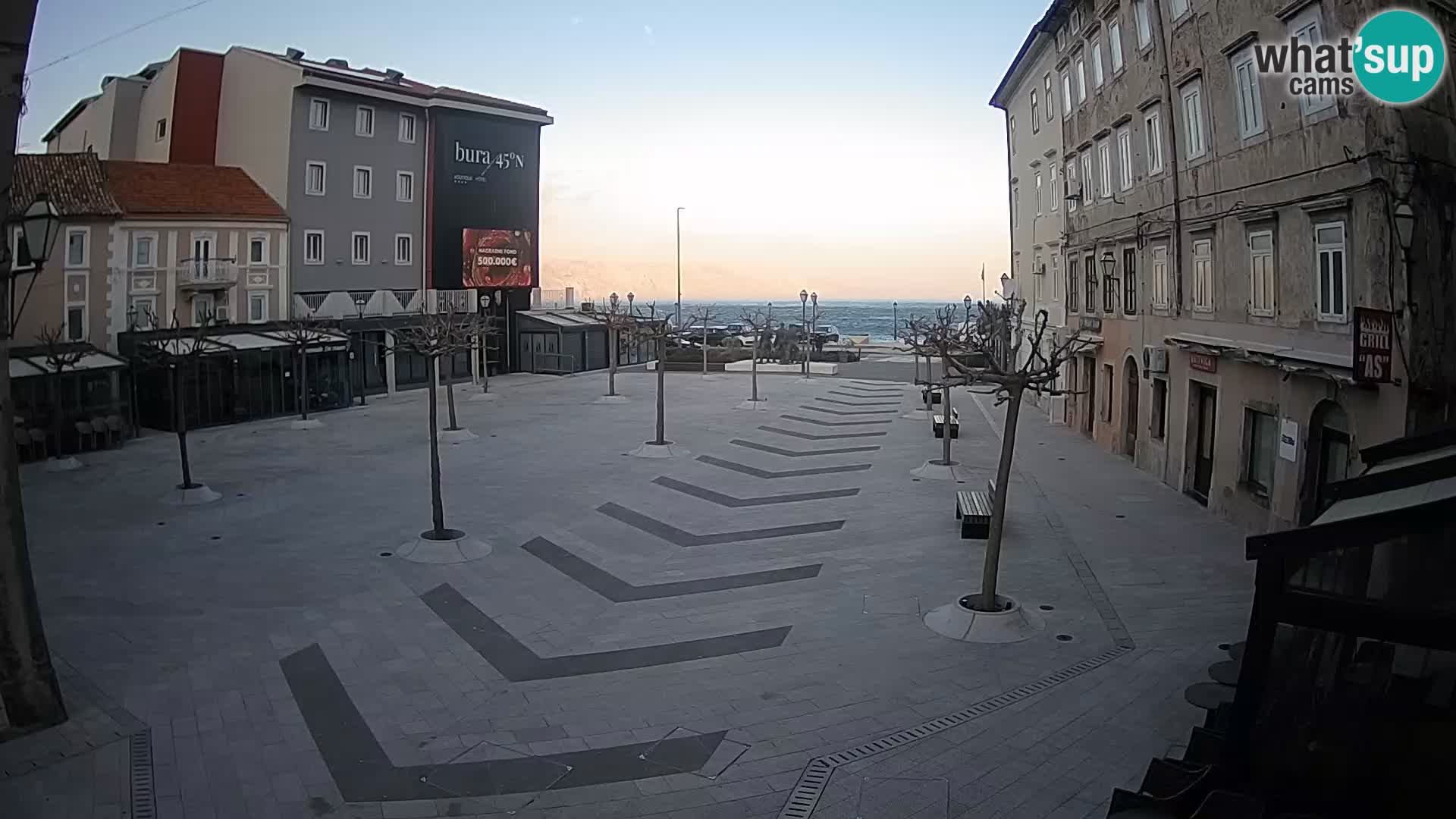 Centre de la ville de Senj – Place Pavlin – Live Cam Dalmatie