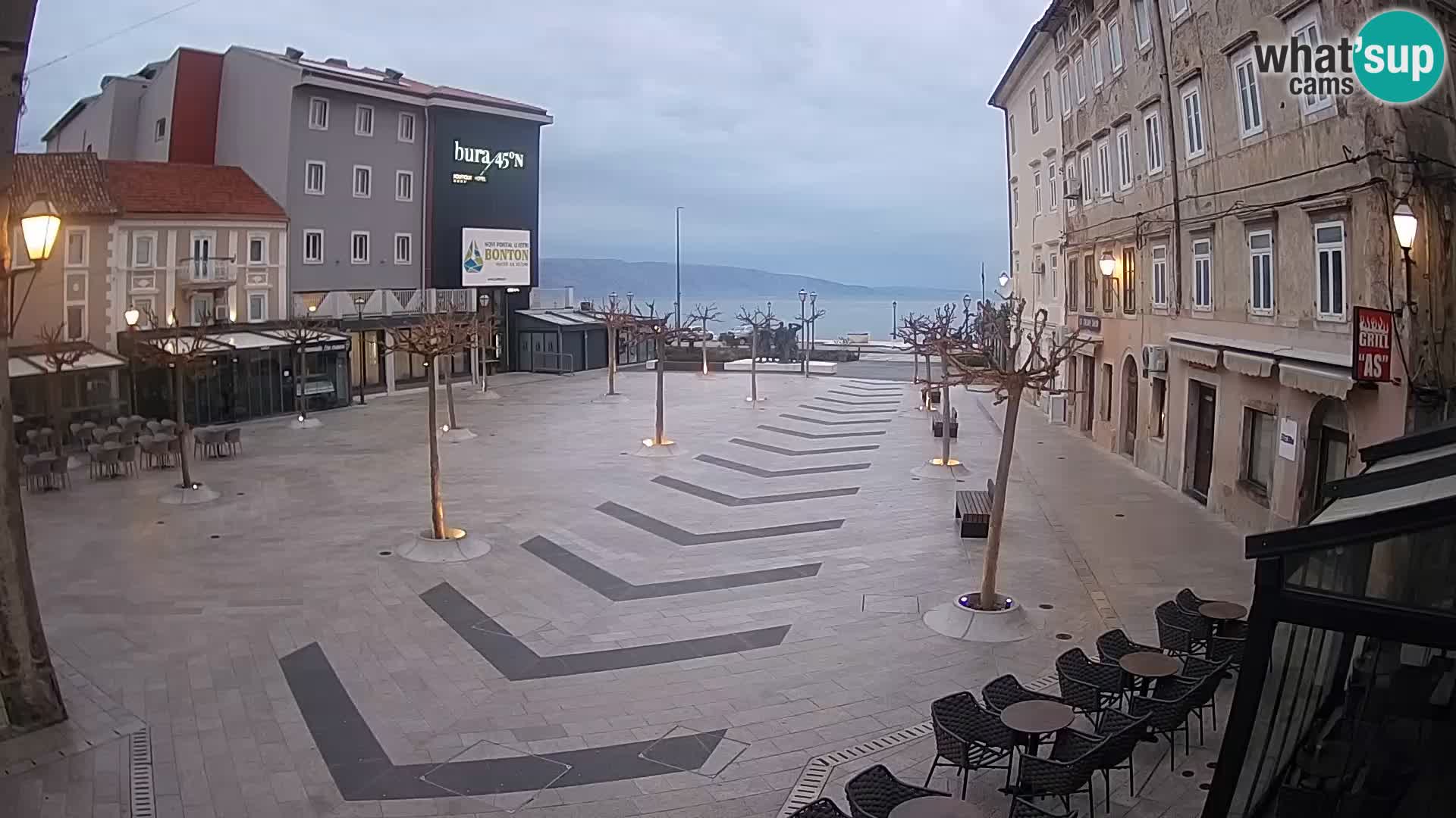 Centro de la ciudad de Senj – plaza Pavlin – Live Cam Dalmacia