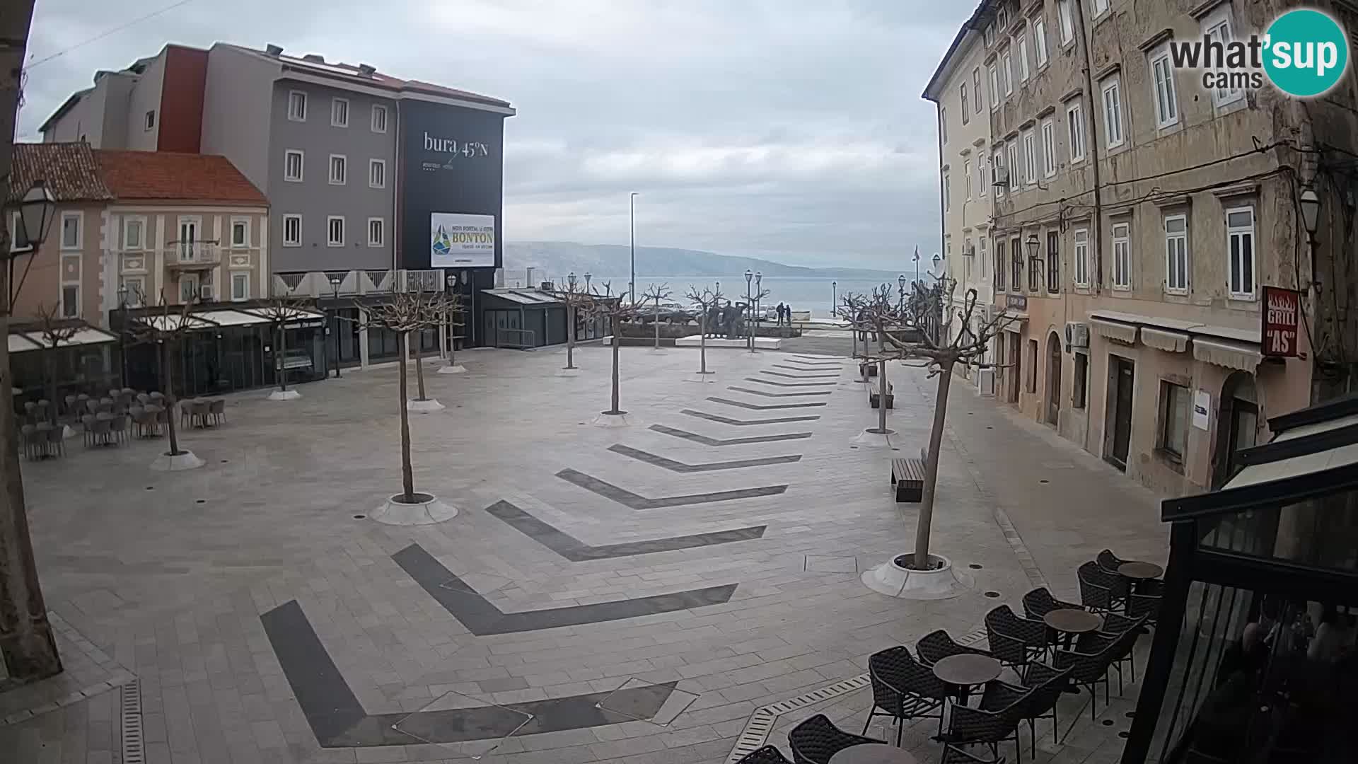 Centro de la ciudad de Senj – plaza Pavlin – Live Cam Dalmacia