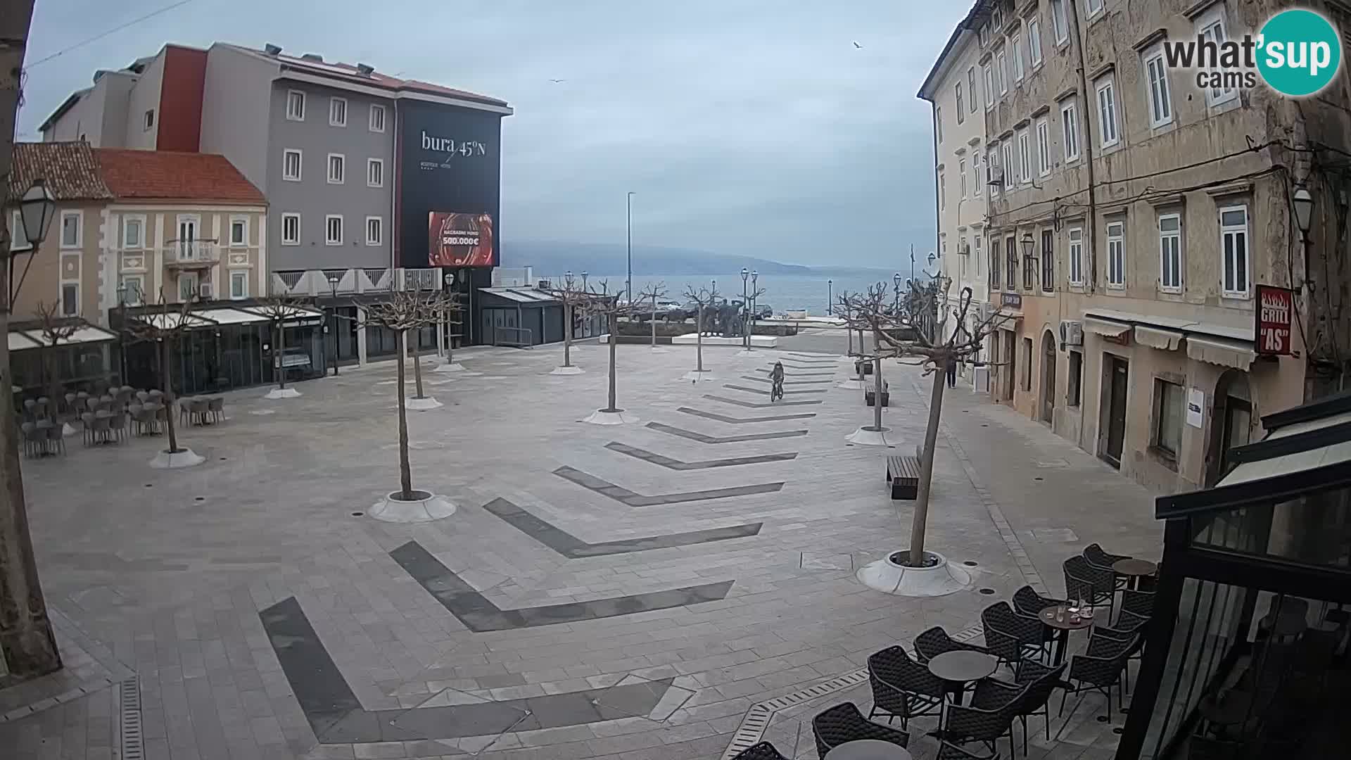 Centro de la ciudad de Senj – plaza Pavlin – Live Cam Dalmacia