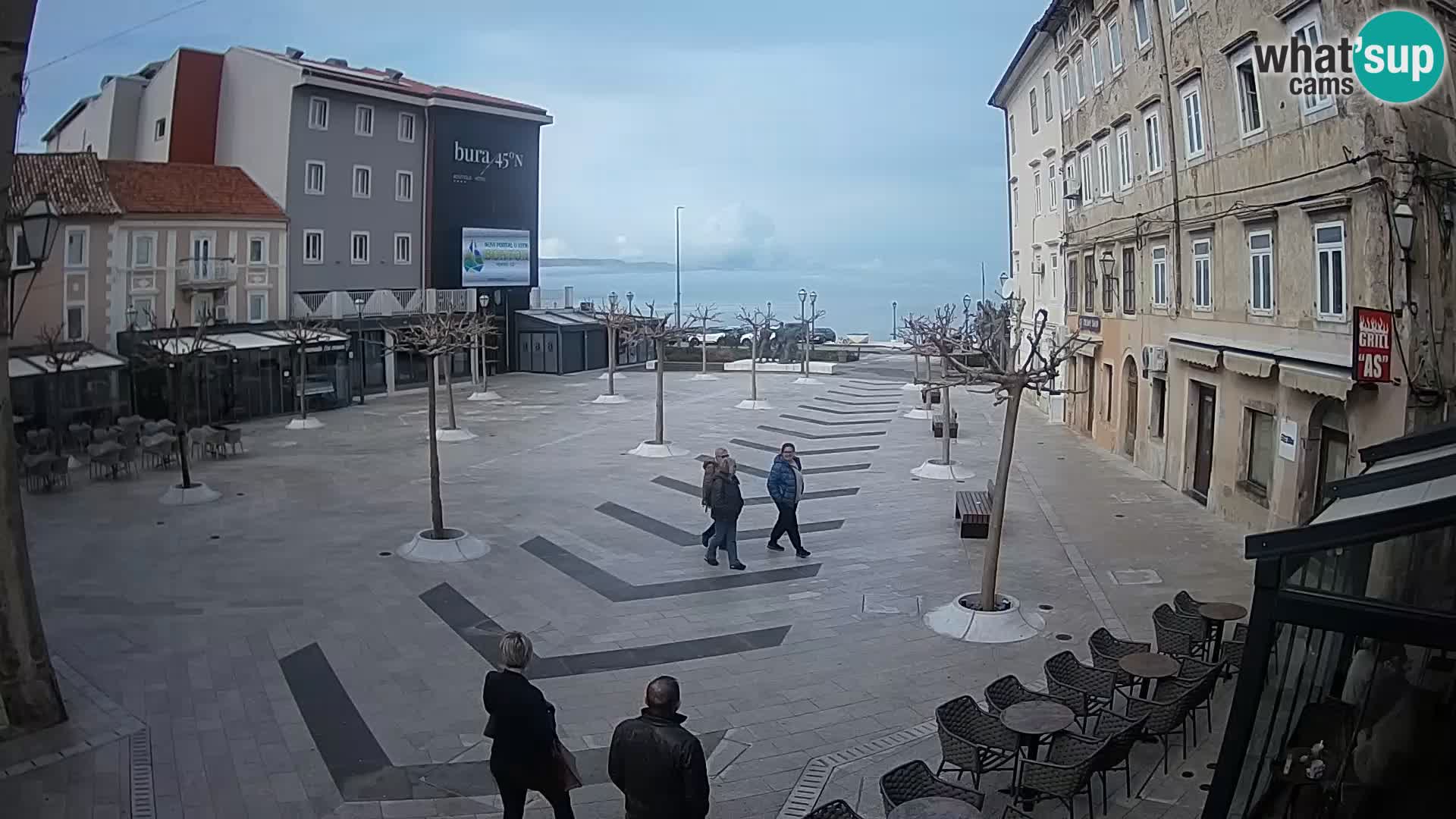 Centro de la ciudad de Senj – plaza Pavlin – Live Cam Dalmacia