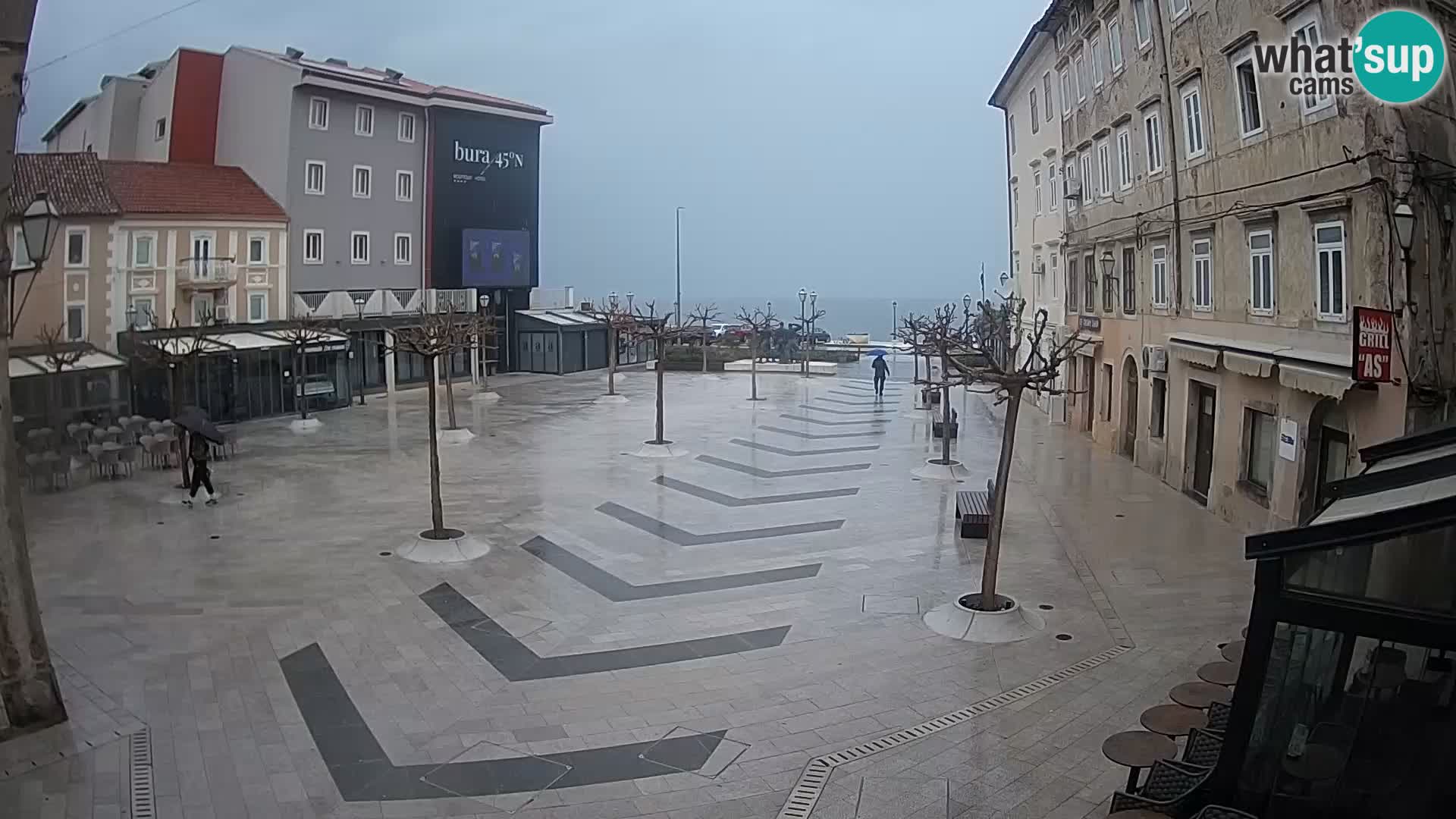 Zentrum der Stadt Senj – Pavlin platz – Live Cam Dalmatia