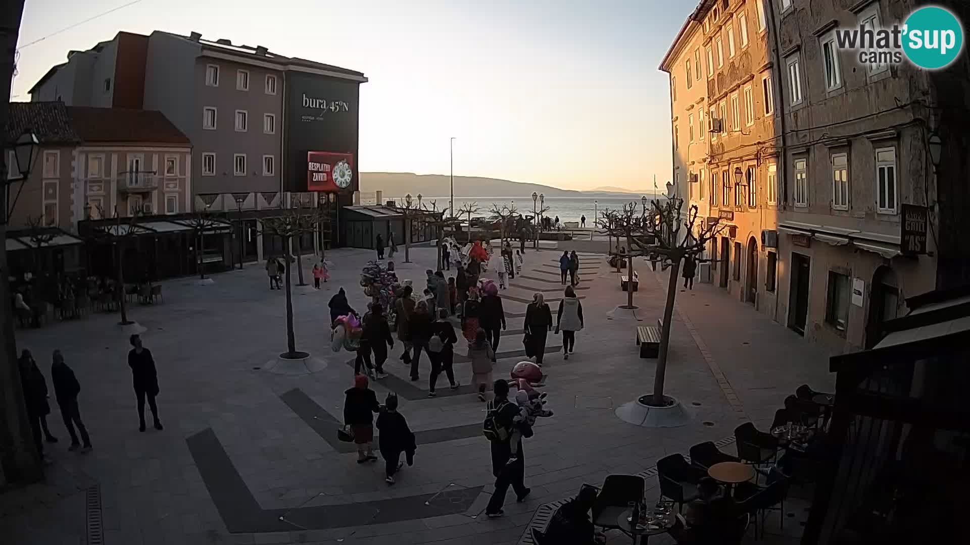 Zentrum der Stadt Senj – Pavlin platz – Live Cam Dalmatia