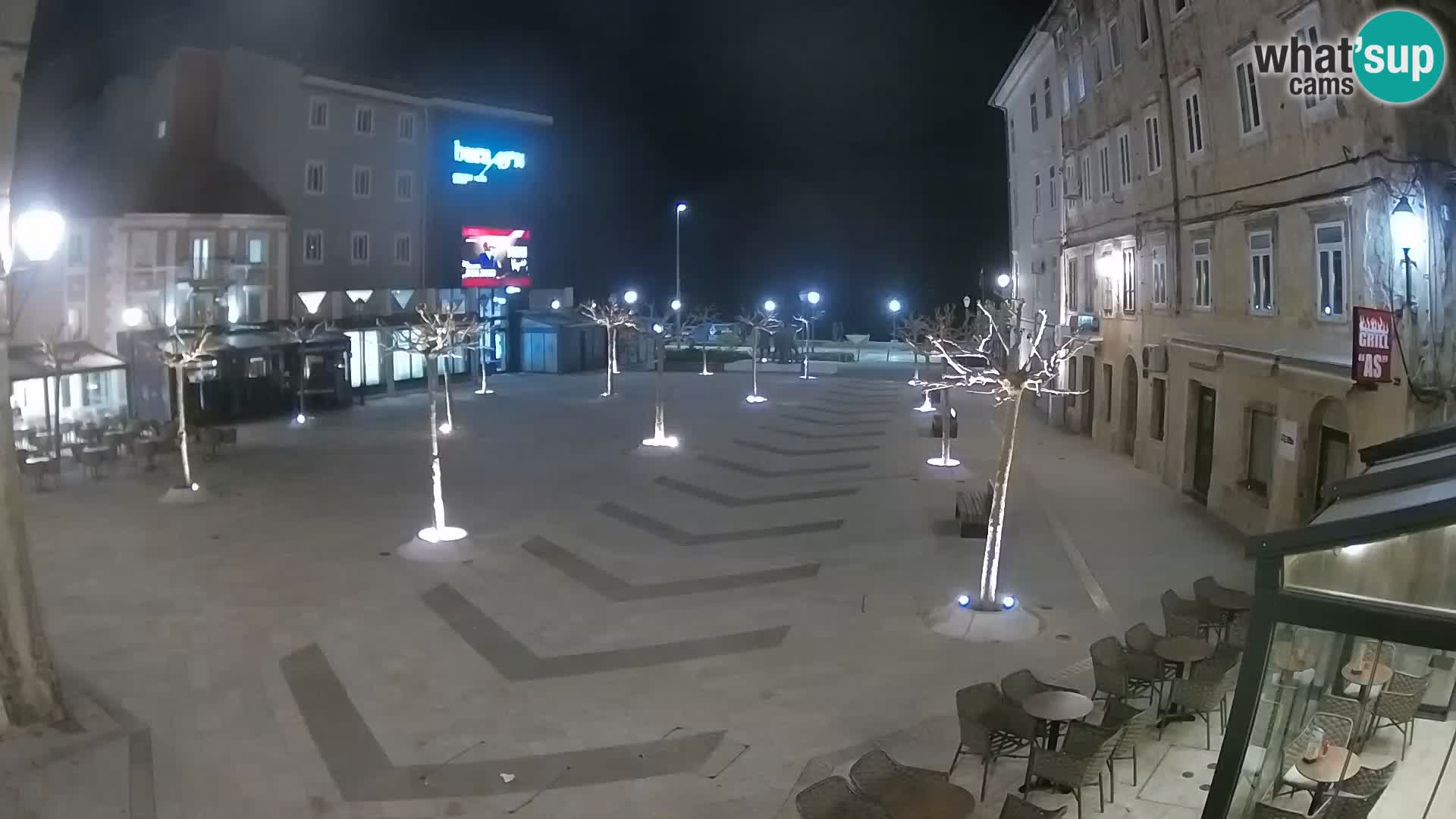 Zentrum der Stadt Senj – Pavlin platz – Live Cam Dalmatia