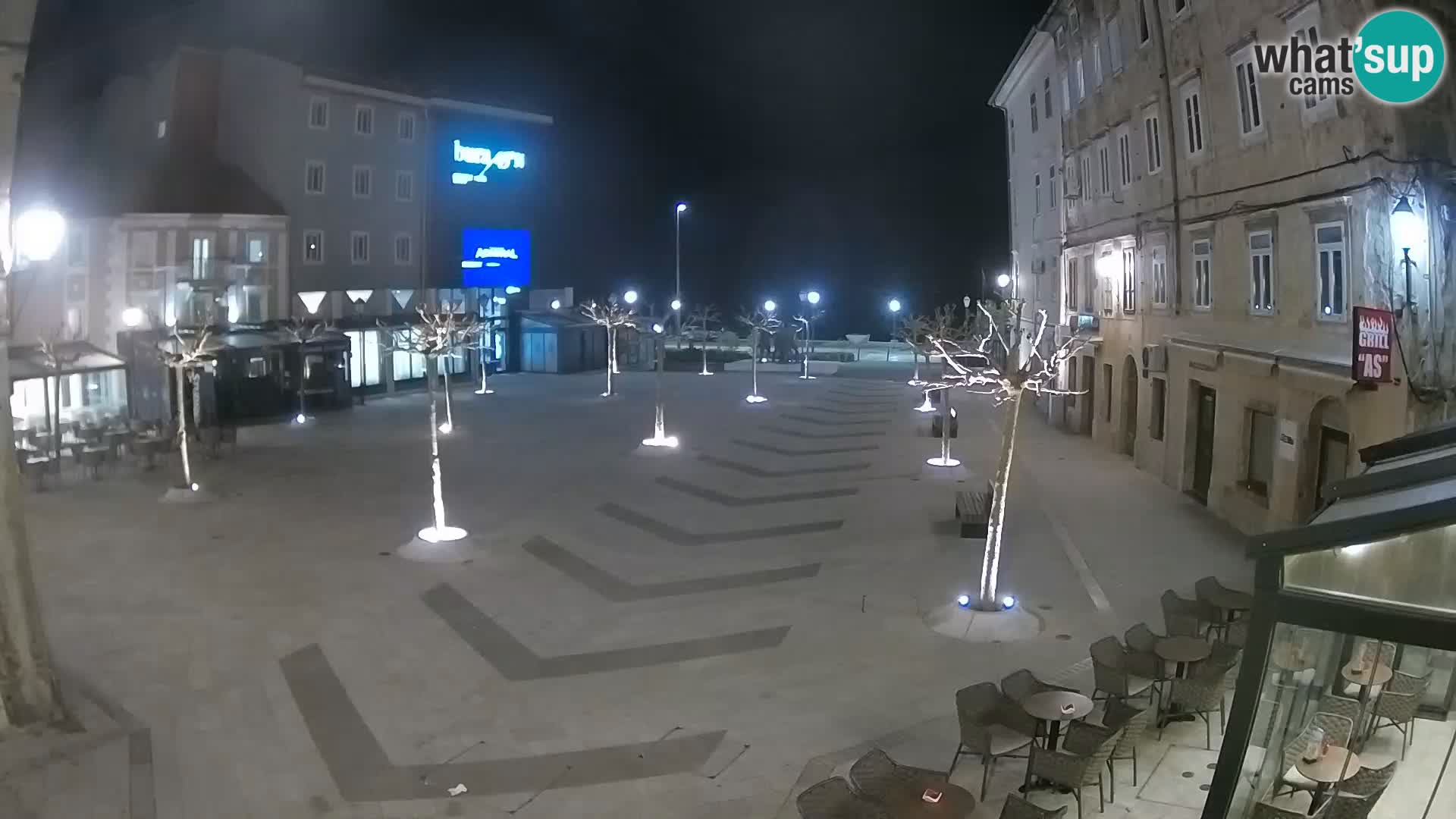 Zentrum der Stadt Senj – Pavlin platz – Live Cam Dalmatia