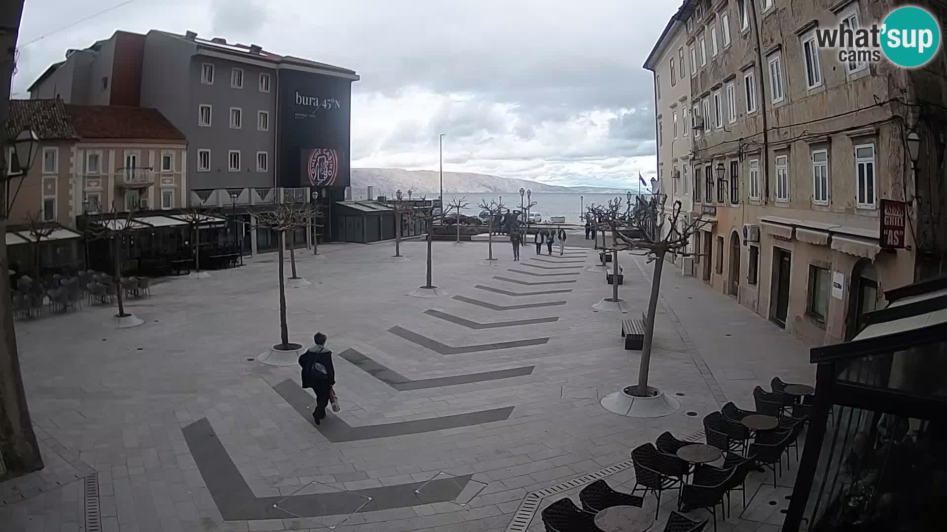 Zentrum der Stadt Senj – Pavlin platz – Live Cam Dalmatia