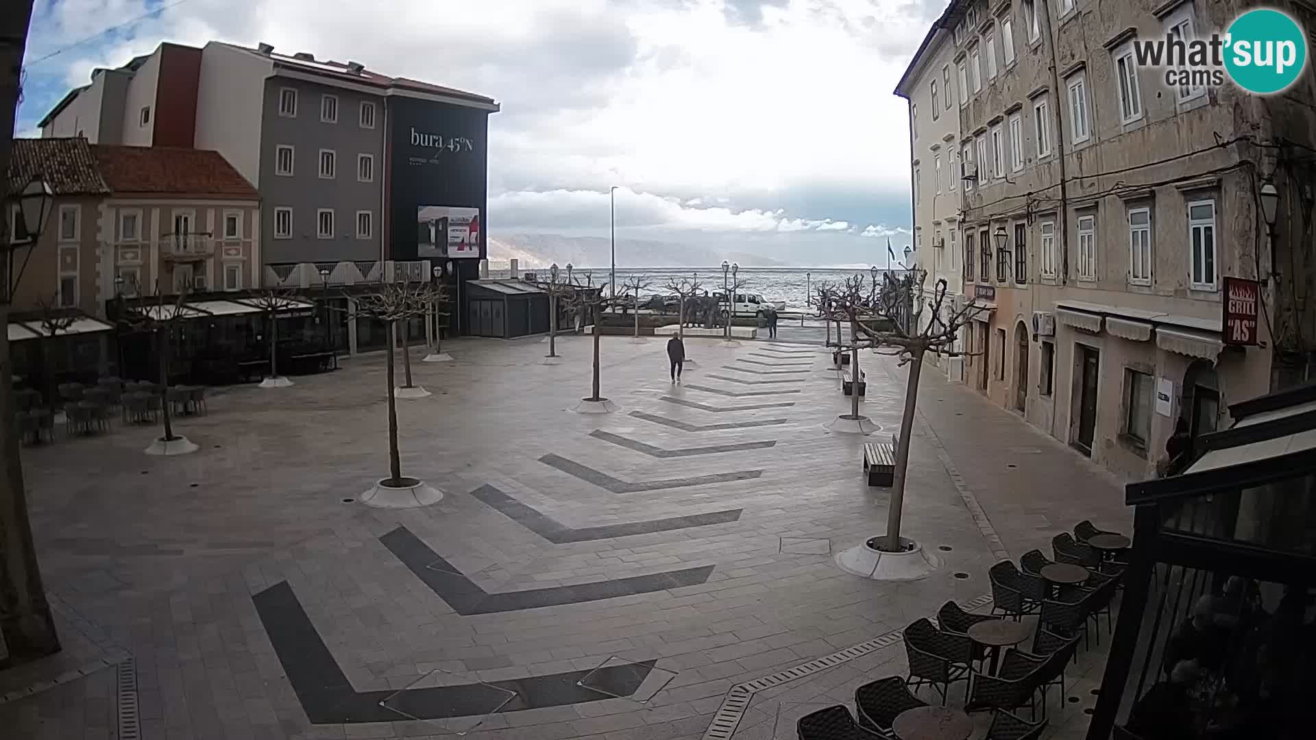 Zentrum der Stadt Senj – Pavlin platz – Live Cam Dalmatia