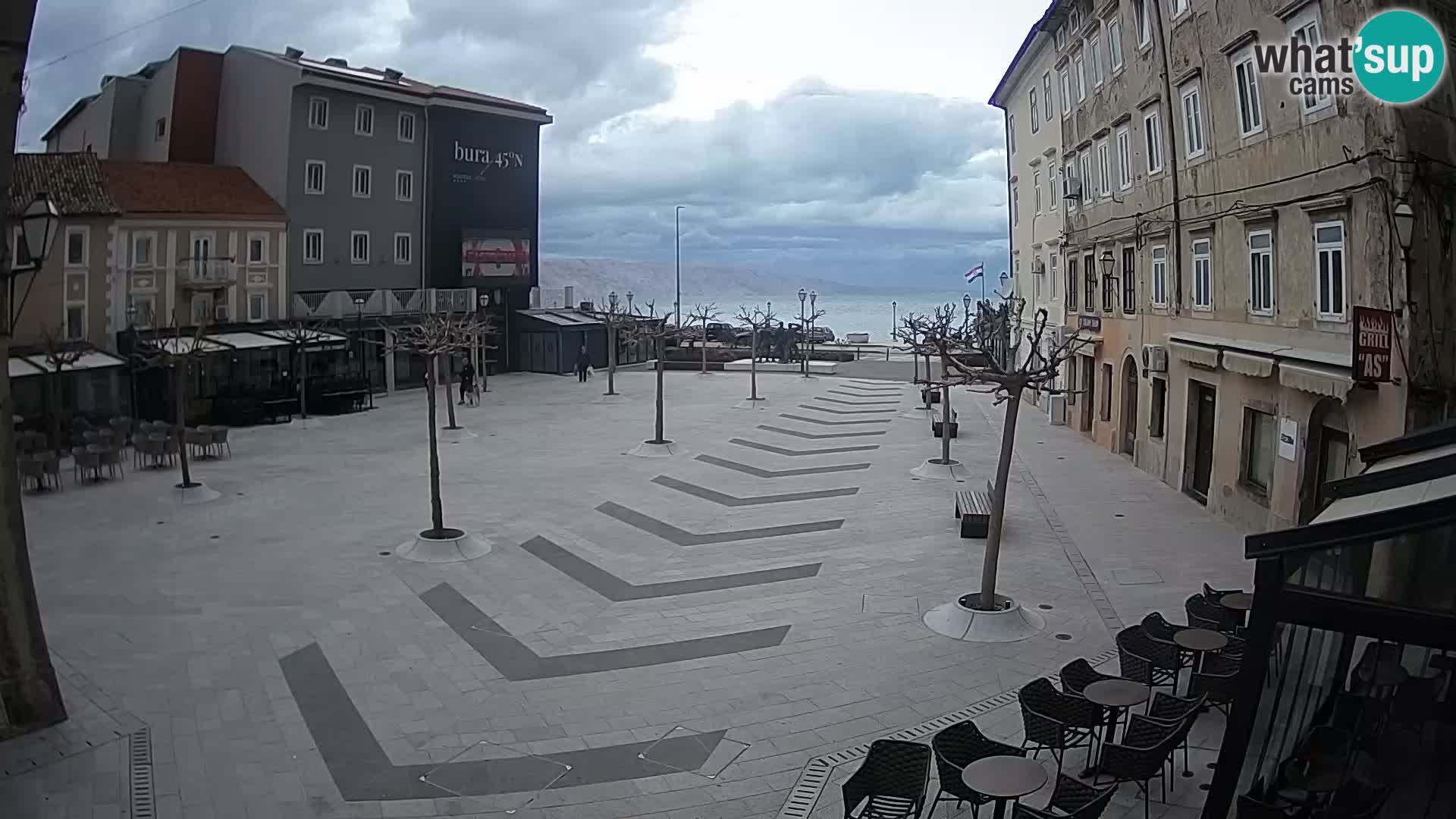 Zentrum der Stadt Senj – Pavlin platz – Live Cam Dalmatia